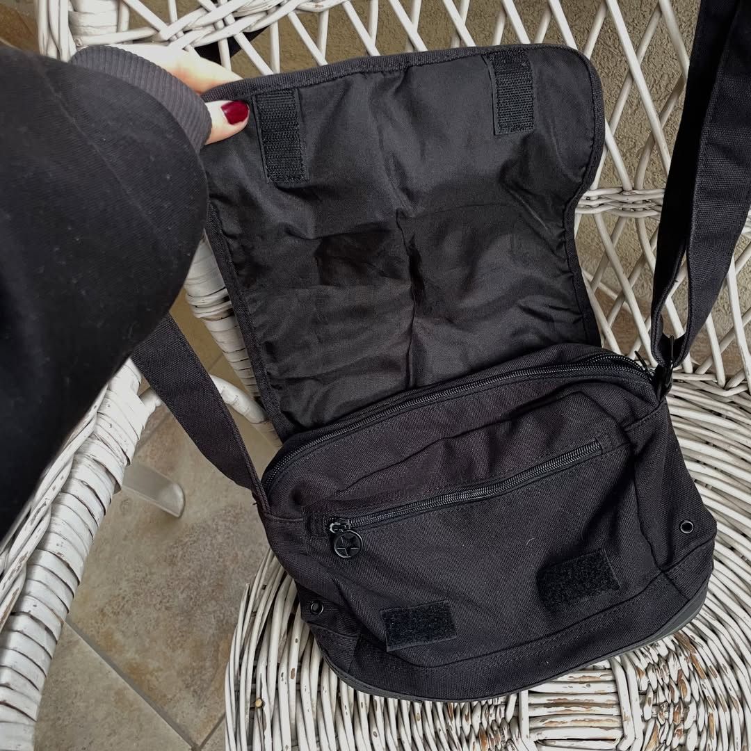 Converse Archive Bag 2000s Sneaker Sole Messenger Converse All Star Size ONE SIZE - 10 Thumbnail