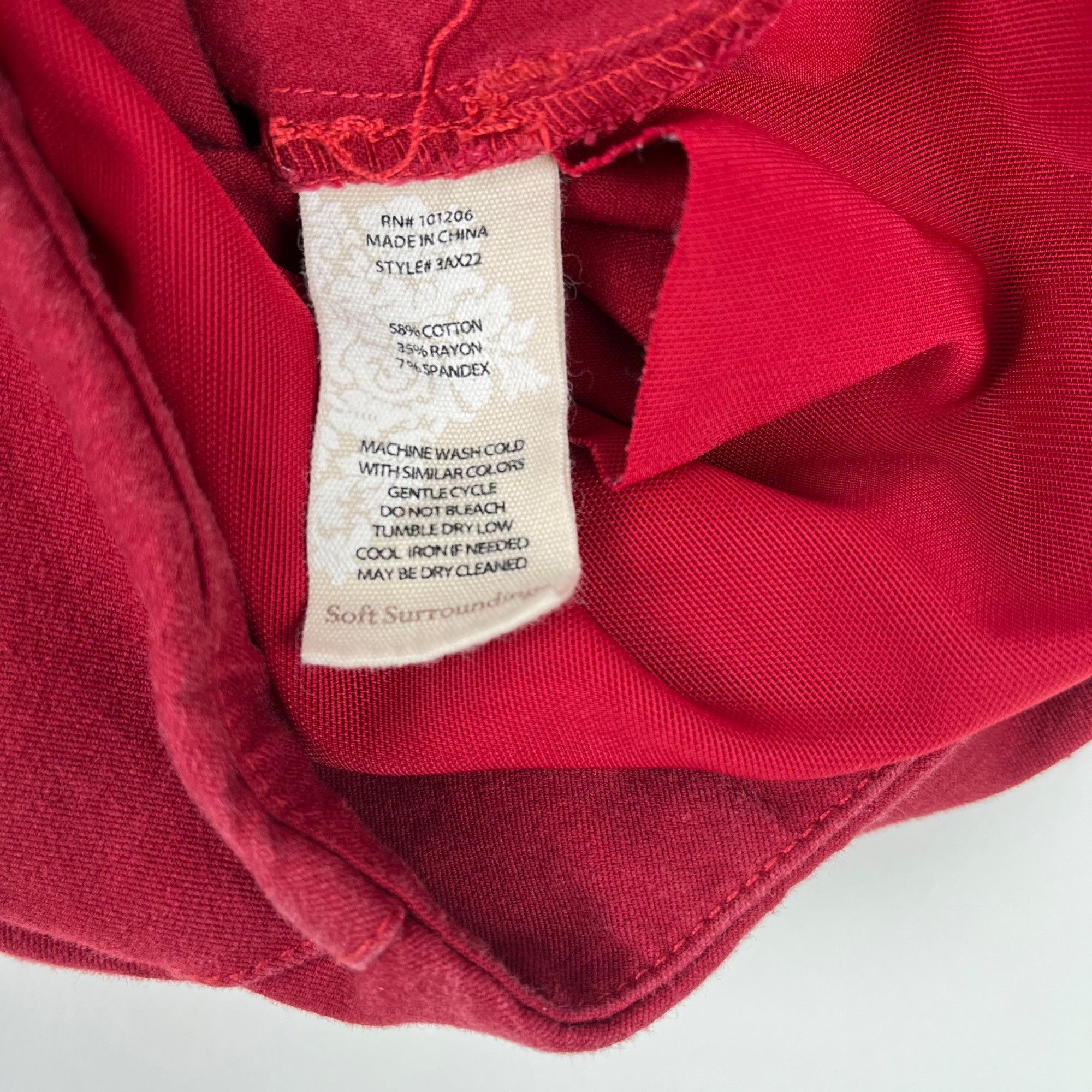 Soft Surroundings Soft Surroundings Women's Crop Pants Straight-Leg Red Pull-O Size 27" / US 4 / IT 40 - 6 Thumbnail