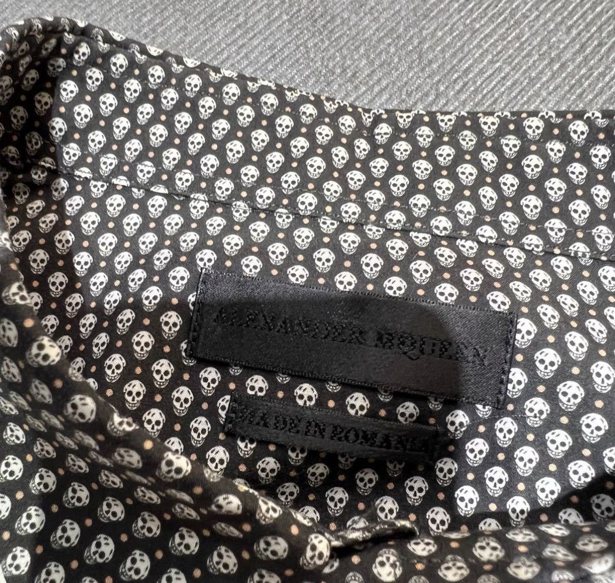 Alexander McQueen Alexander McQueen Black Skull All-Over Print Shirt Size US M / EU 48-50 / 2 - 4 Thumbnail