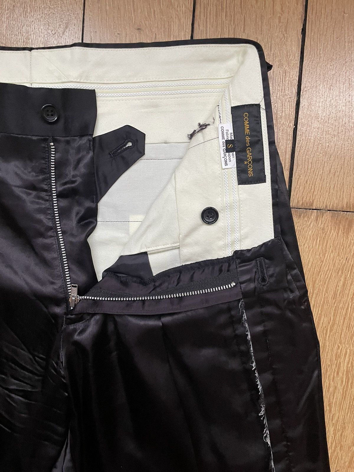 Comme des Garcons Comme des Garçons Black Cupra Trousers Size 27" / US 4 / IT 40 - 5 Thumbnail