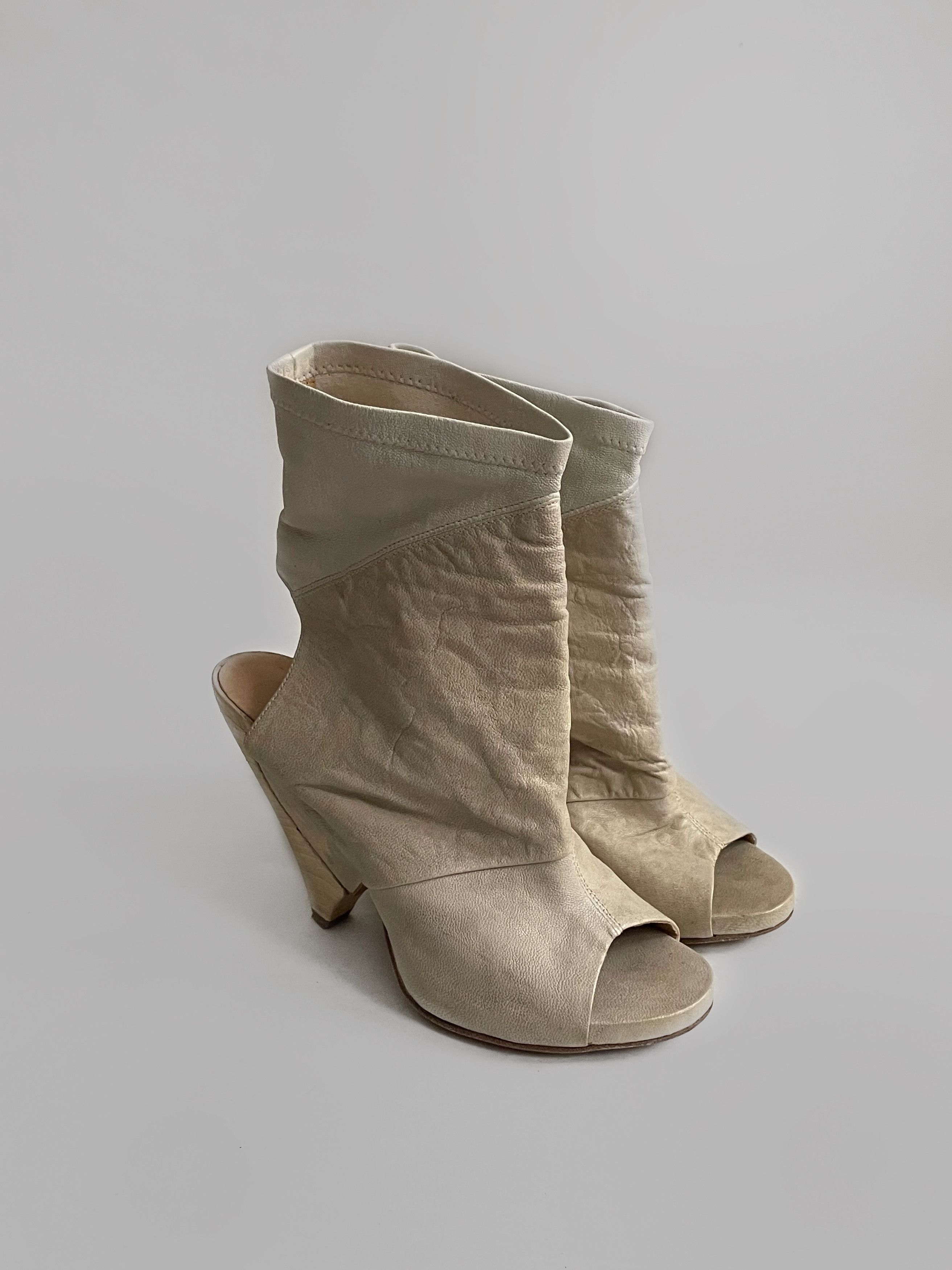 Cinzia Araia Vintage Cinzia Aria Avant-garde leather platform shoes Size US 6.5 / IT 36.5 - 2 Thumbnail
