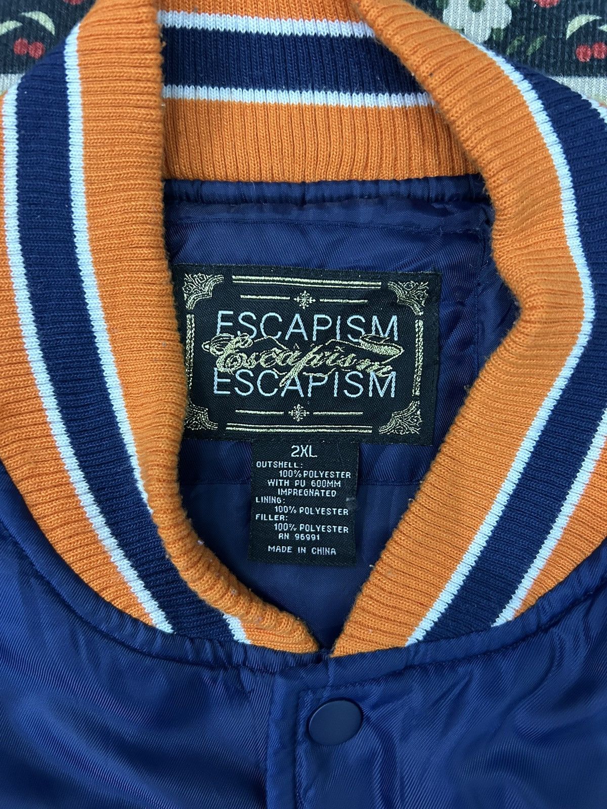 Japanese Brand × NFL Vintage NFL Chicago Escapism Satin Bomber Jacket Size XXL Size US XXL / EU 58 / 5 - 11 Thumbnail