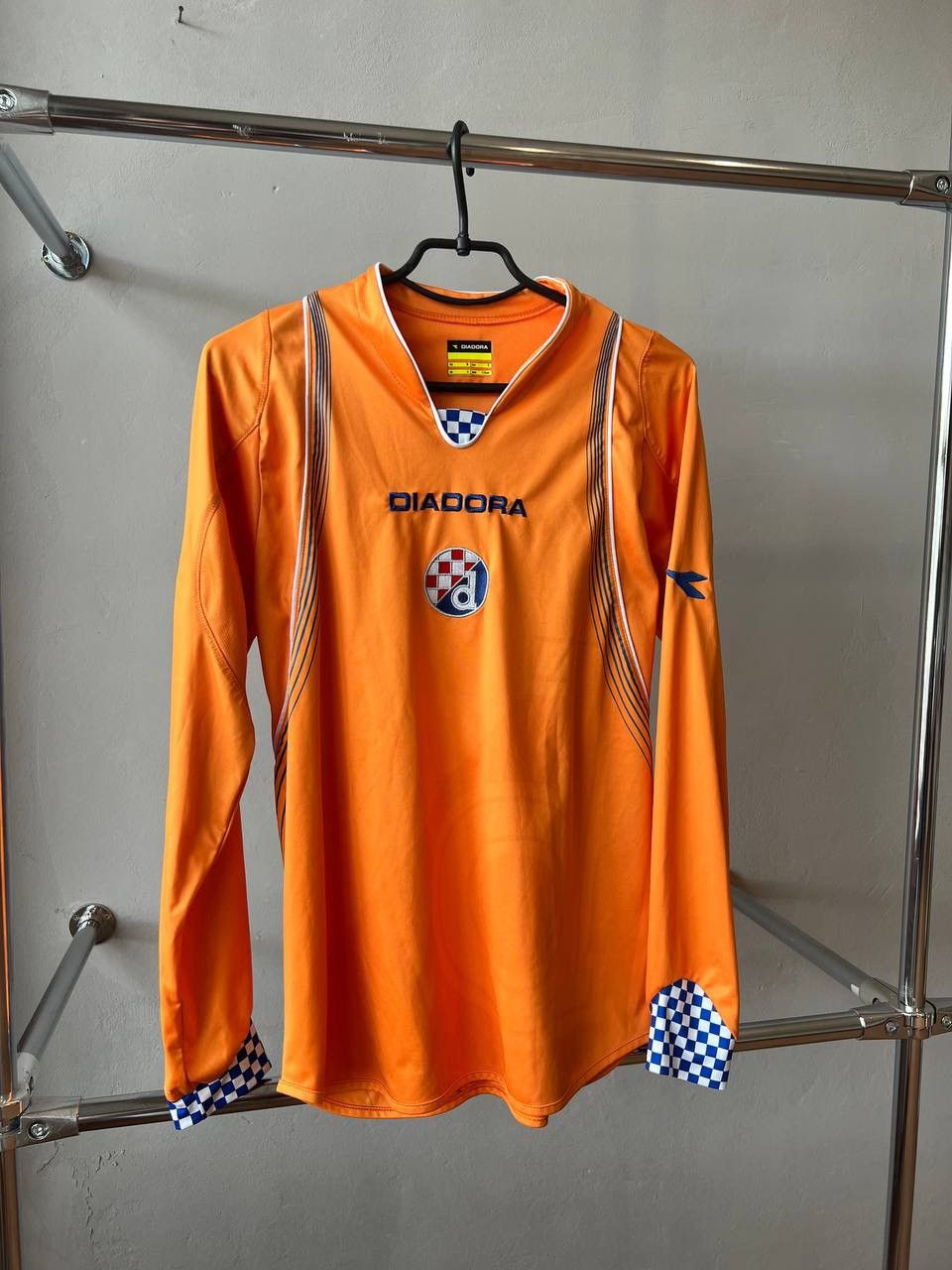 Vintage 2007/9 DINAMO ZAGREB #4 MATCH WORN DIADORA SOCCER JERSEY SzM Size US M / EU 48-50 / 2 - 2 Thumbnail