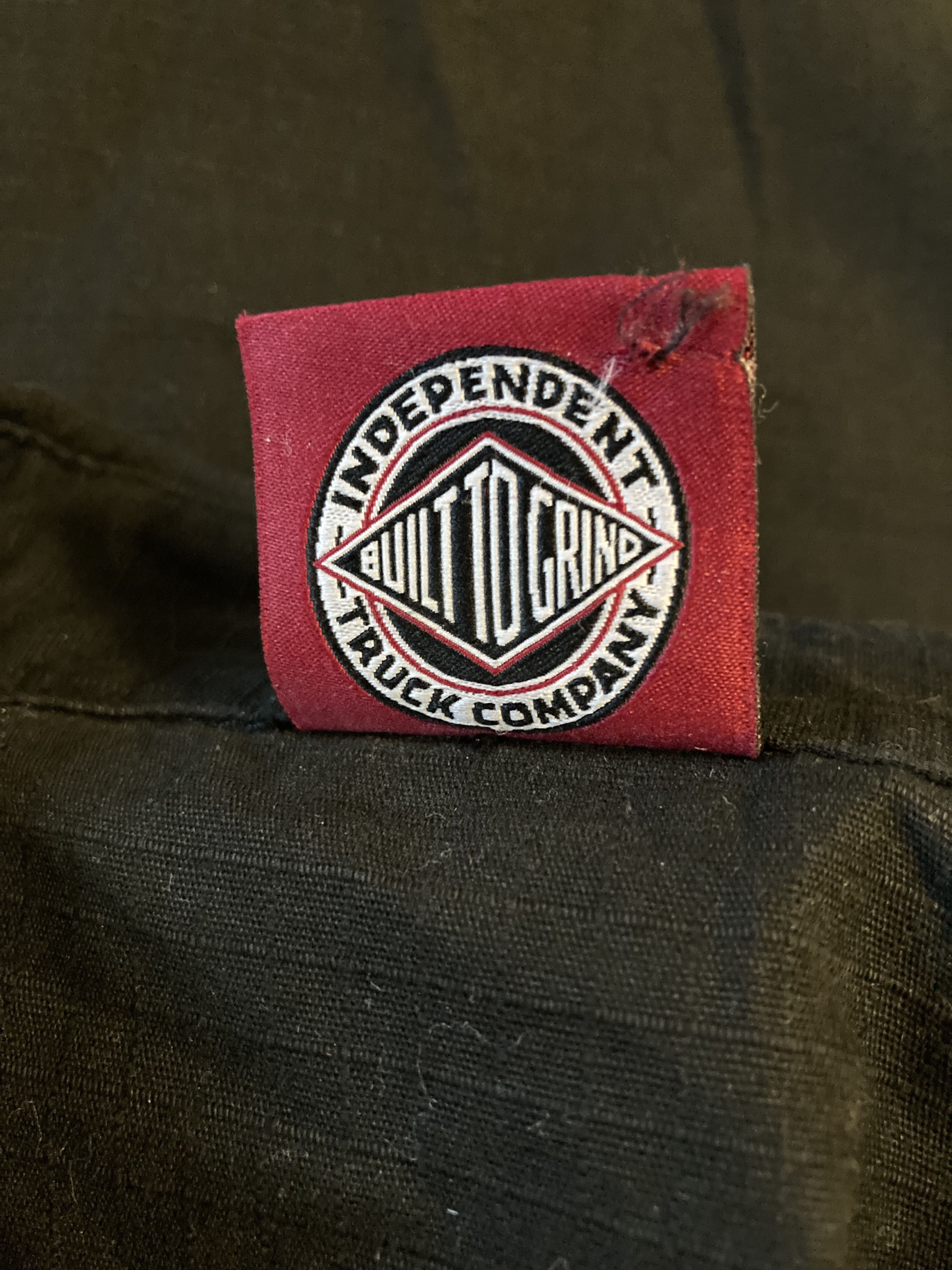 Independent Truck Co. The Independent Surrender regular fit long sleeve shirt Size US L / EU 52-54 / 3 - 4 Thumbnail
