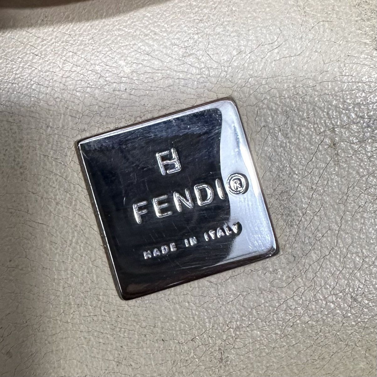 Fendi Authentic Vtg. FENDI Zucca Vanity Bag Size ONE SIZE - 13 Thumbnail