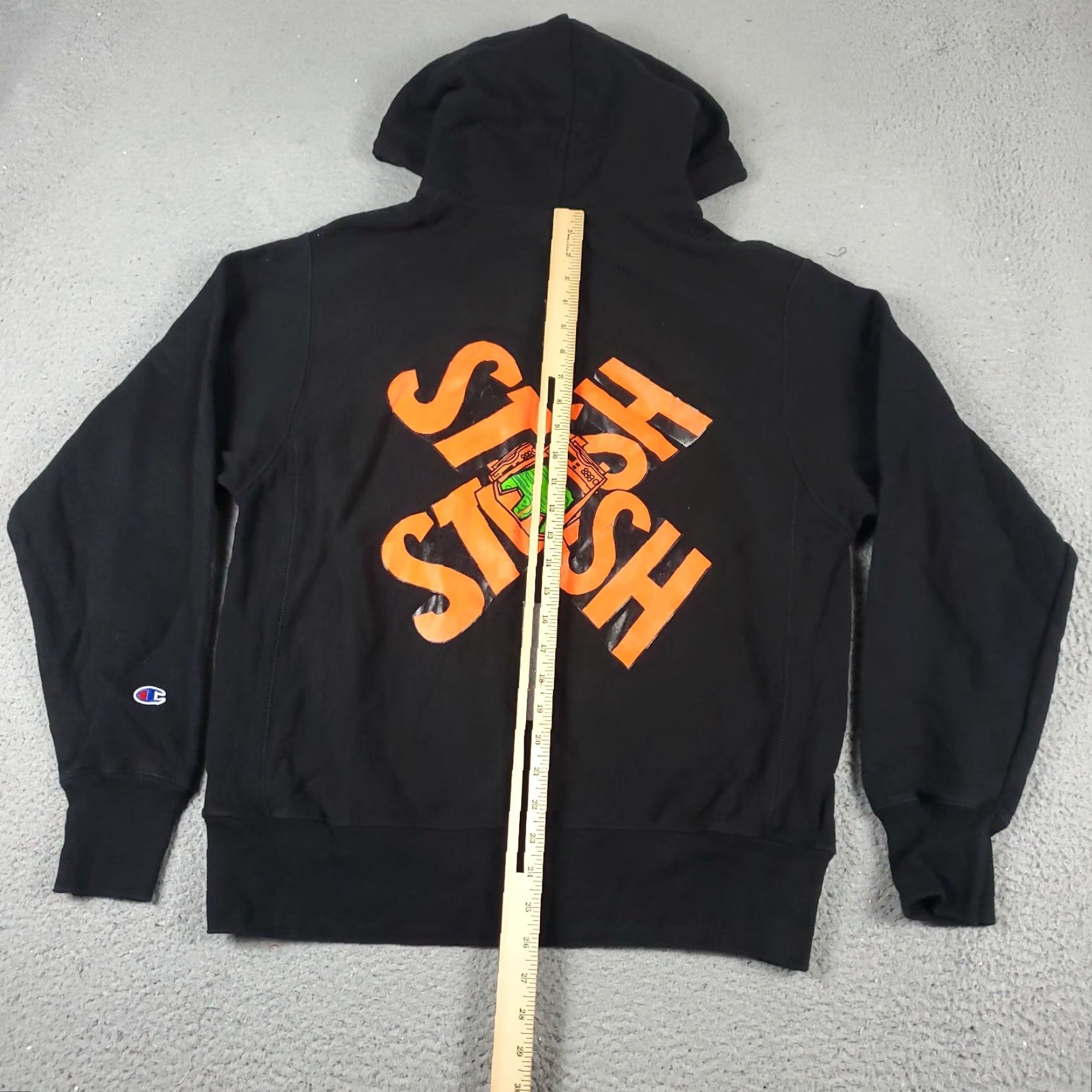 Champion VINTAGE Champion Hoodie Pullover Mens Medium Black Sports Casual Sweatshirt Size US M / EU 48-50 / 2 - 5 Thumbnail