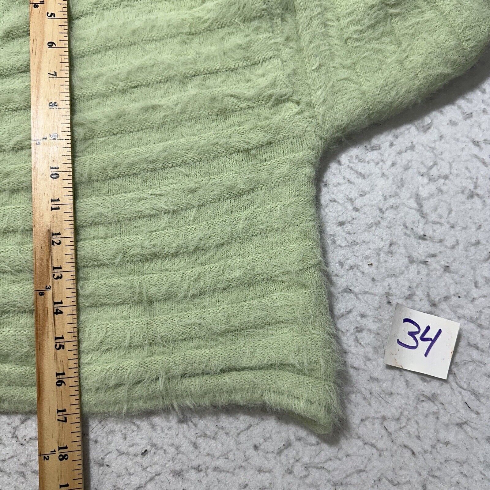 Forever 21 Forever 21 Large Oversized Cropped Sweater Fuzzy Mint Green Size L / US 10 / IT 46 - 7 Thumbnail