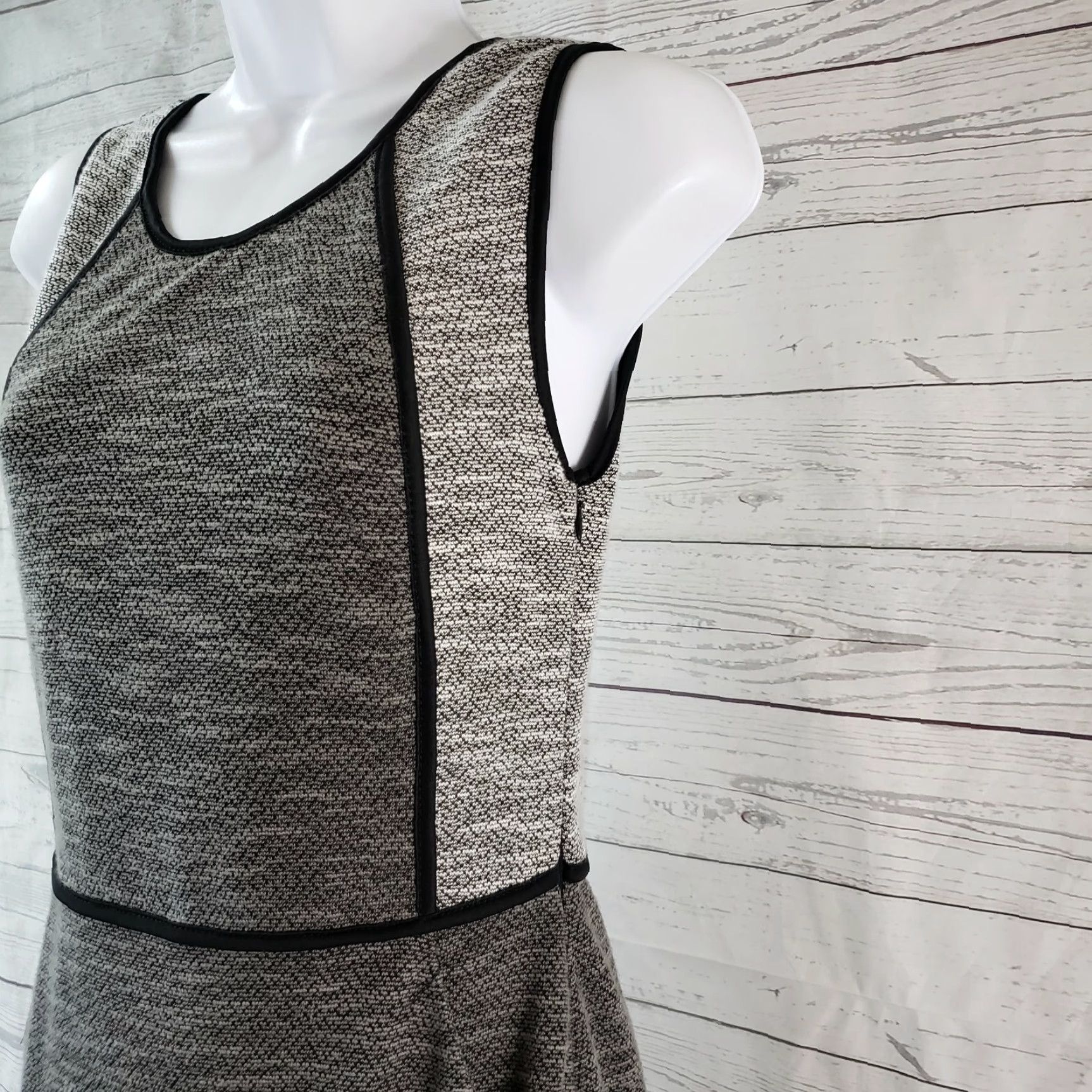 Vintage 41 Hawthorn Womens Dress Sz S Gray Black Sleeveless Keyhole Pocket Side Zip Fit & Flare Casual Vintage No N/A Size S / US 4 / IT 40 - 2 Thumbnail