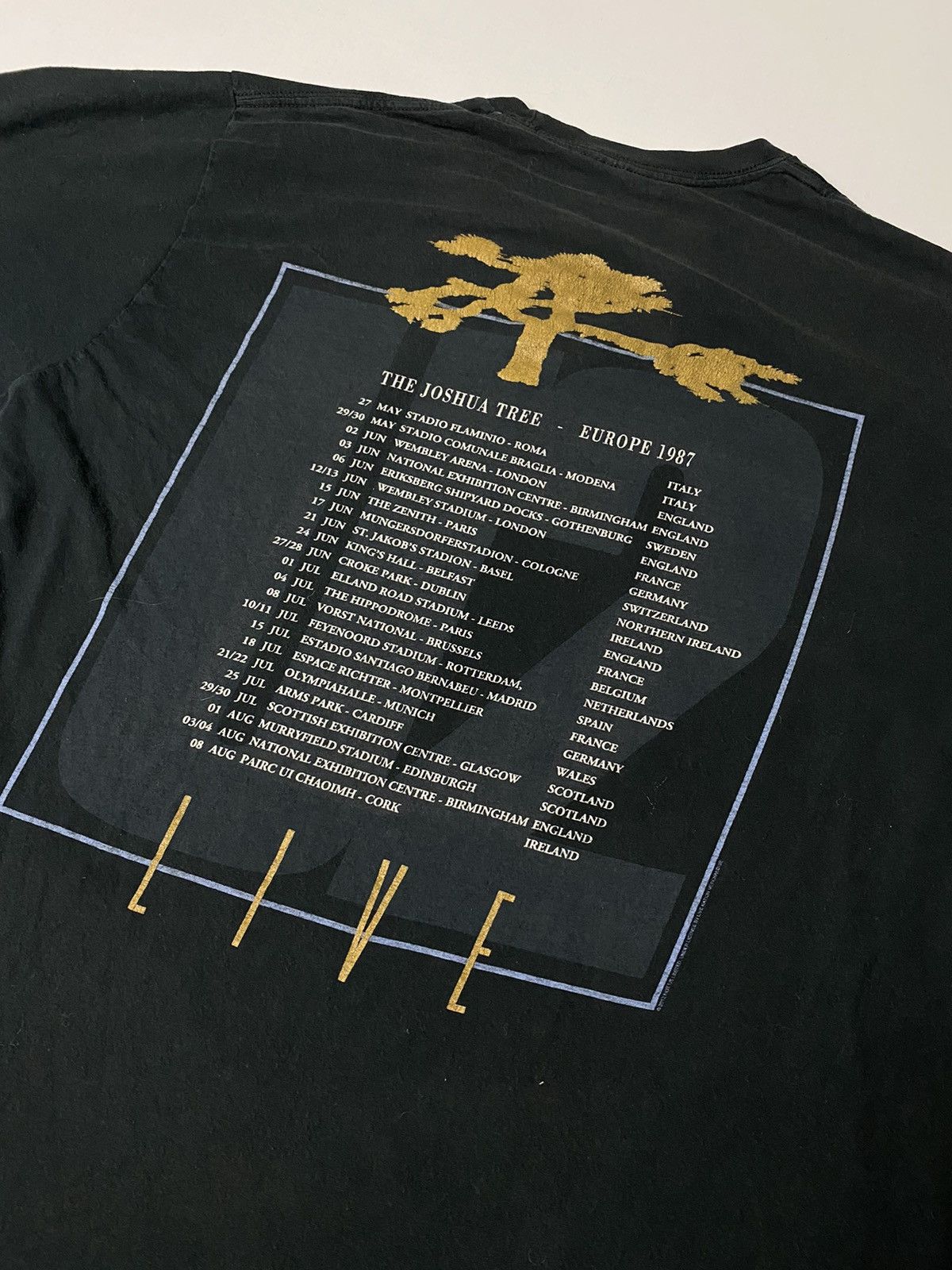 Band Tees × Vintage Vintage U2 The Joshua Tree 1987 Band T Shirt Size US M / EU 48-50 / 2 - 4 Thumbnail