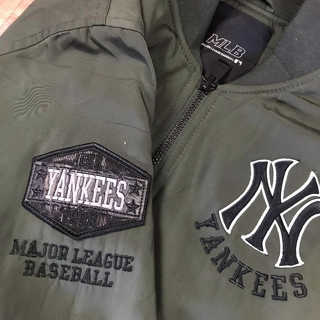 MLB × New York Yankees MLB NEWYORK YANKEES BOMBER VARSITY JACKET Size US XL / EU 56 / 4 - 5 Thumbnail