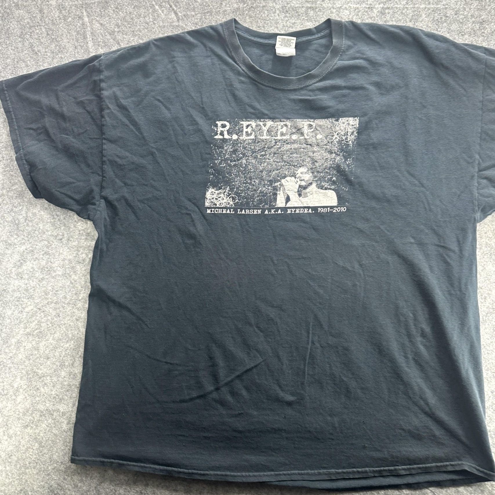 Gildan Vintage Gildan R.EYE.P Mens 3XL Black Hip Hop Memorial Rap T-Shirt Short Sleeve Size US XXL / EU 58 / 5 - 3 Thumbnail
