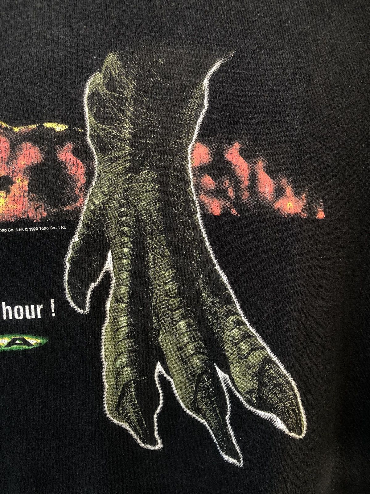 Vintage Vintage 90s GODZILLA Movie Promo Tee Size US L / EU 52-54 / 3 - 3 Thumbnail