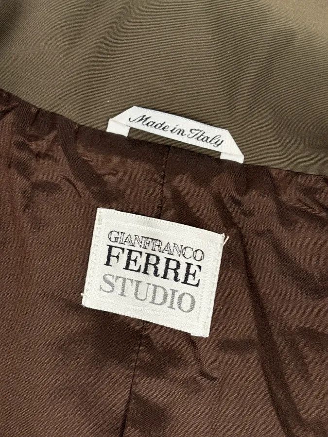 Gianfranco Ferre 2000s Gianfranco Ferré Studio Fur Trim Sleeve Jacket Size M / US 6-8 / IT 42-44 - 11 Thumbnail