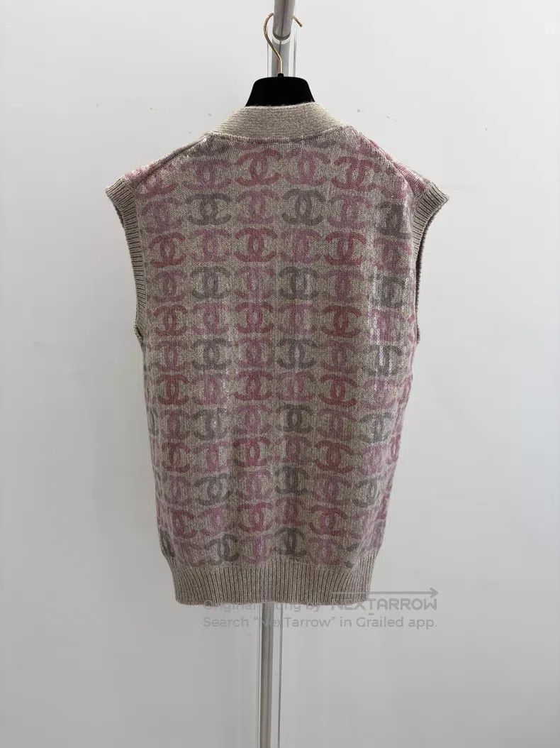 Chanel Chanel Pink sequin double C logo knitted cardigan coat Size XXS / US 00 / IT 34 - 2 Thumbnail