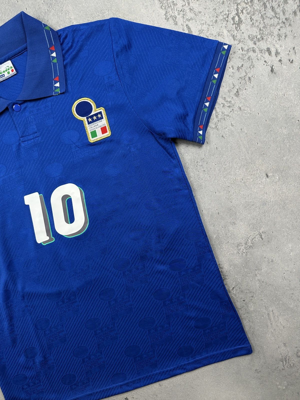 Diadora Vintage Roberto Baggio Italy 1994 World Cup Soccer Jersey Size US S / EU 44-46 / 1 - 4 Thumbnail