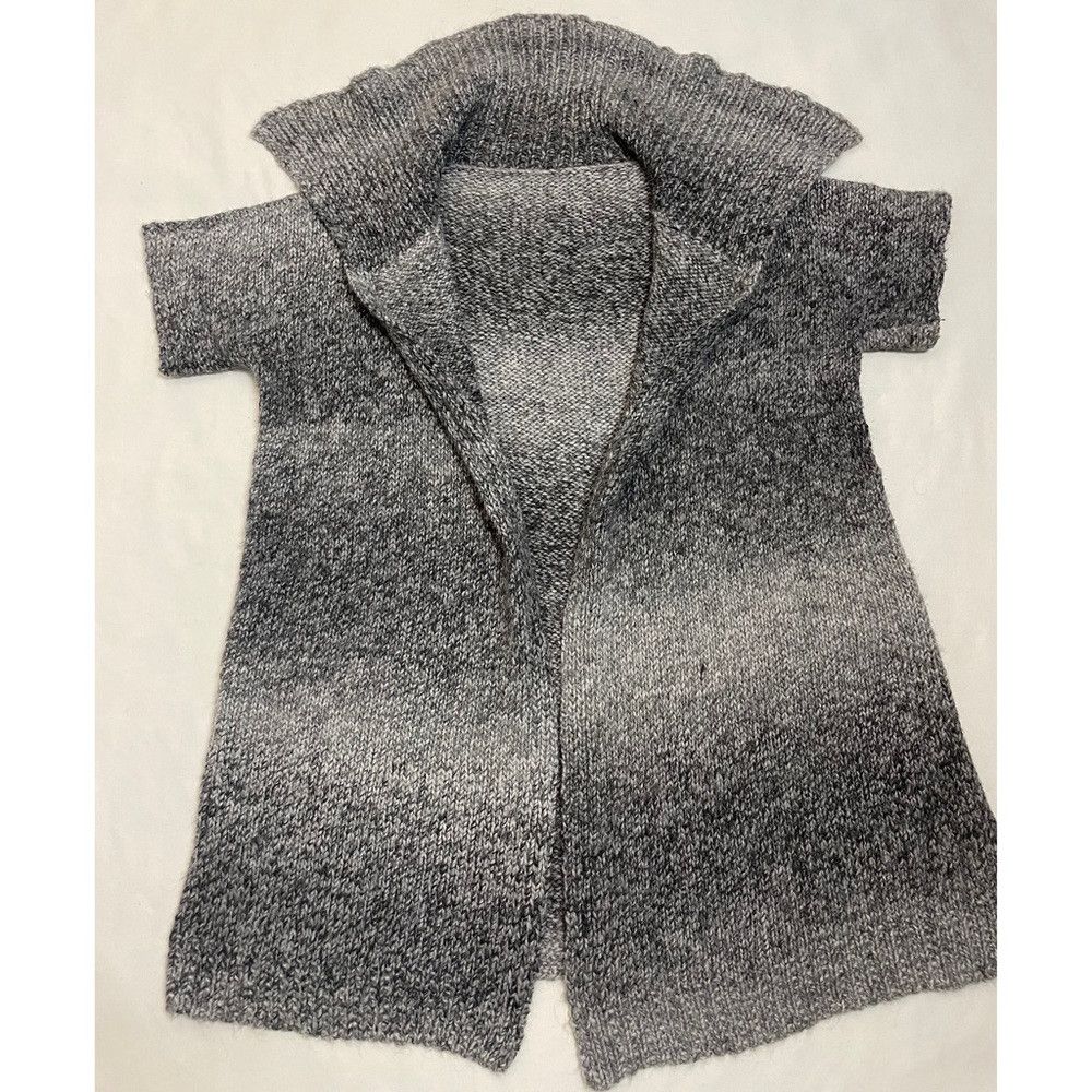 Other Hand Knit Wool Open Front Short Sleeve Grey Ombre Vest Card Size ONE SIZE - 8 Thumbnail