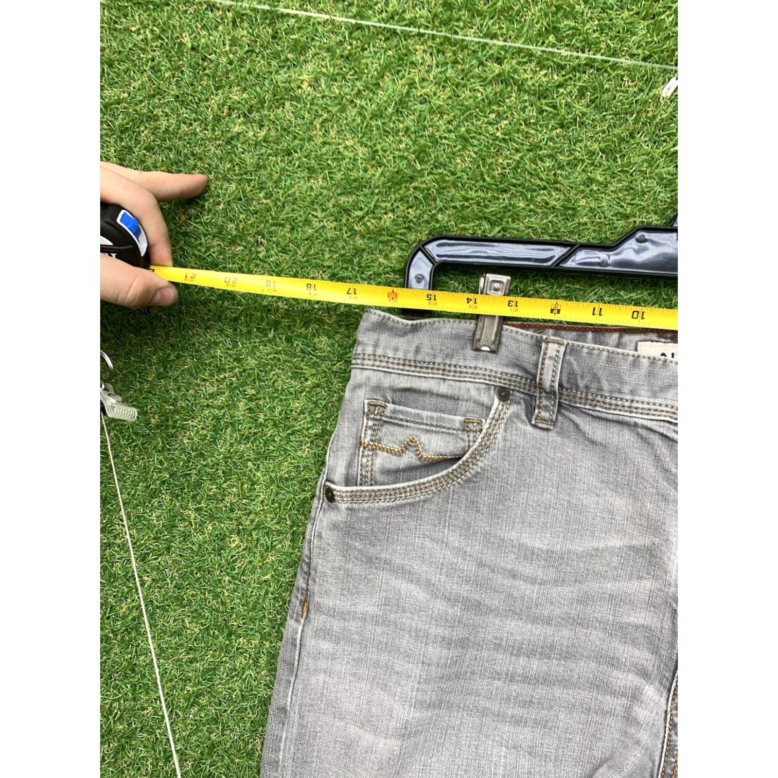 Vintage ALBERTO Jeans 34X34 Grey Modern Stone Fit Straight Rise Casual Mens Size US 34 / EU 50 - 6 Thumbnail