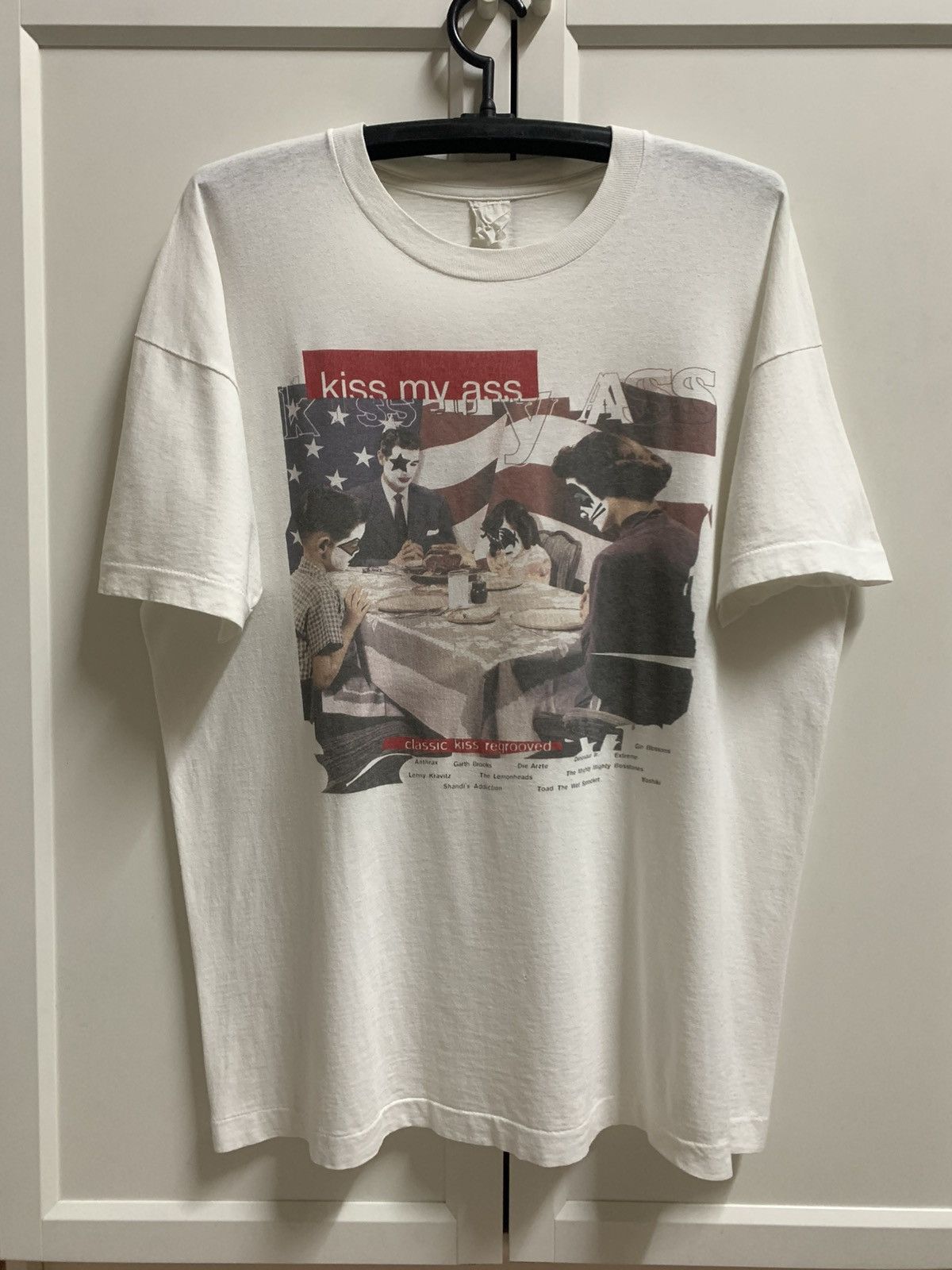 KISS 🛒 KISS My Ass: Classic KISS Regrooved (1994) Vintage Shirt Size US XL / EU 56 / 4 - 1 Thumbnail
