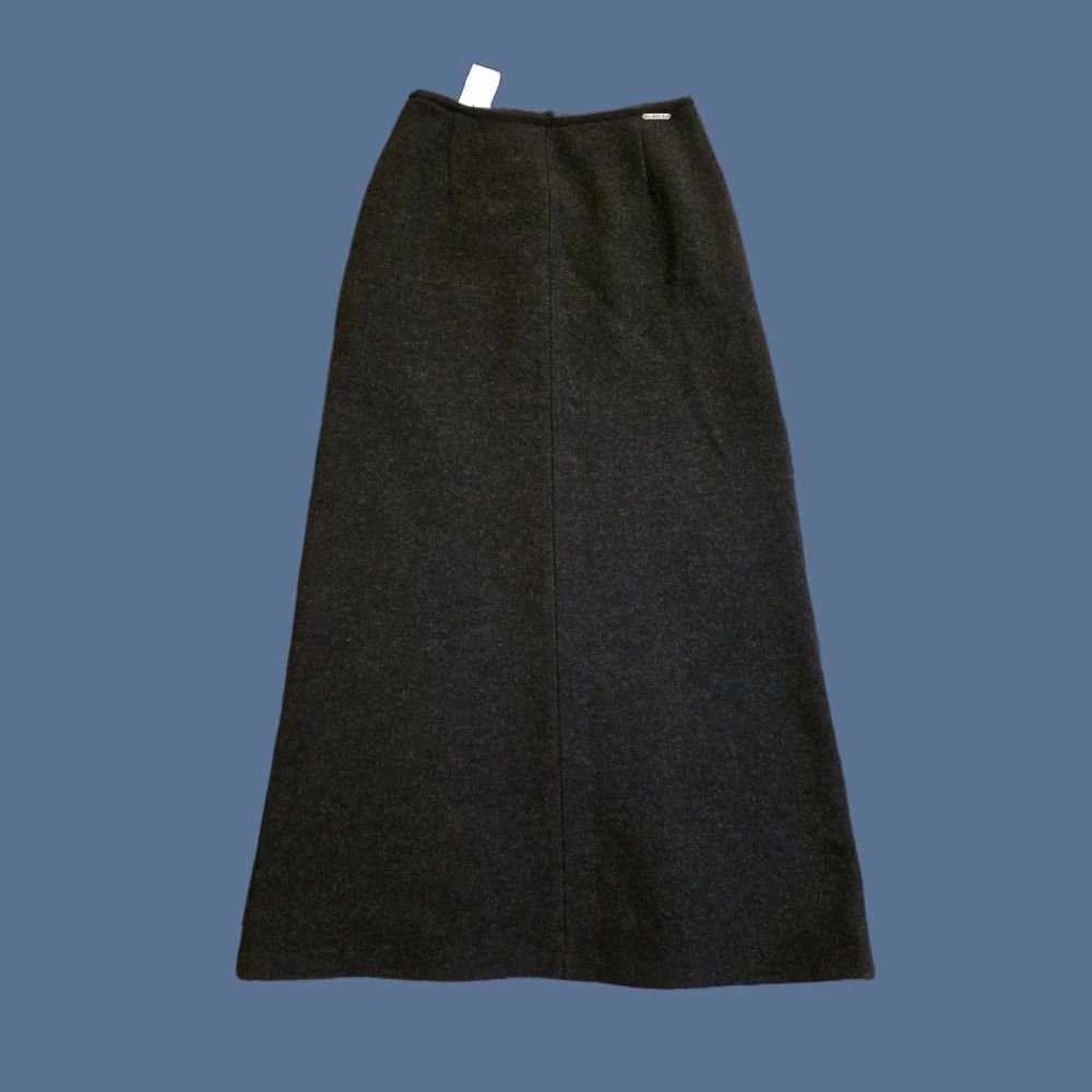 Vintage Geiger Skirt A-Line Calf Length Wool Dark Grey Women EU 36 Small NWT Vintage Size 25" / US 0 / IT 36 - 1 Thumbnail