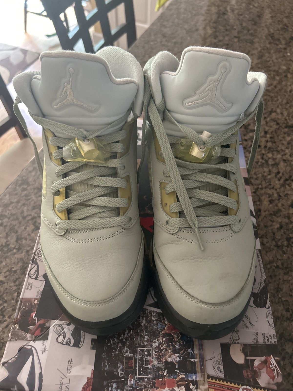 Nike Jordan 5 Retro | Jade Horizon/Desert Sand Size US 10 / EU 43 - 1 Thumbnail