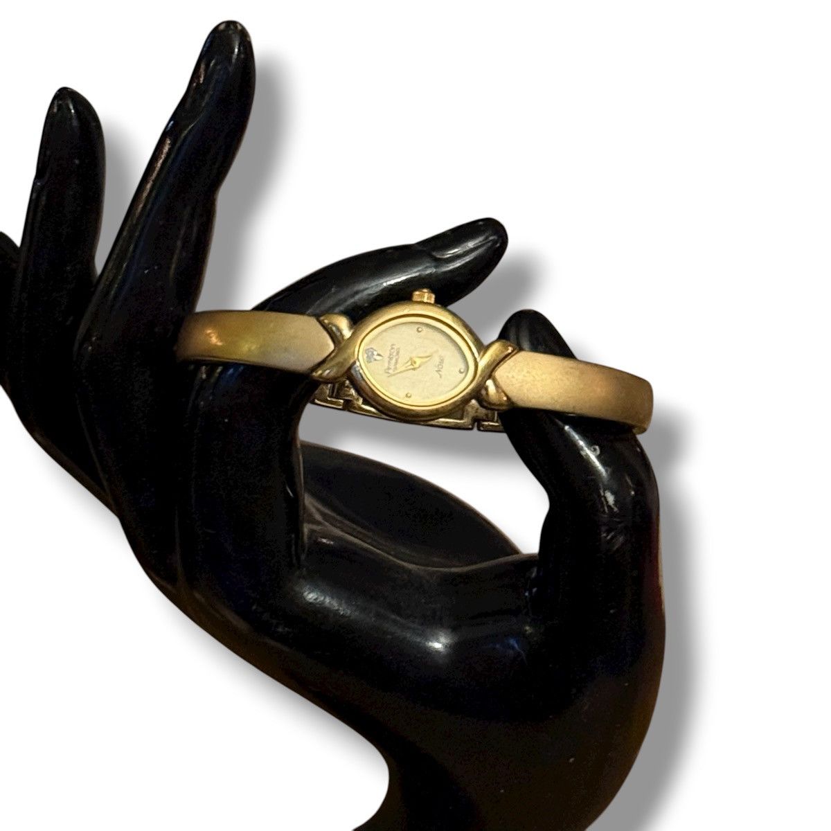 Vintage Vintage Armitron Diamond Now gold plated watch Size ONE SIZE - 2 Thumbnail