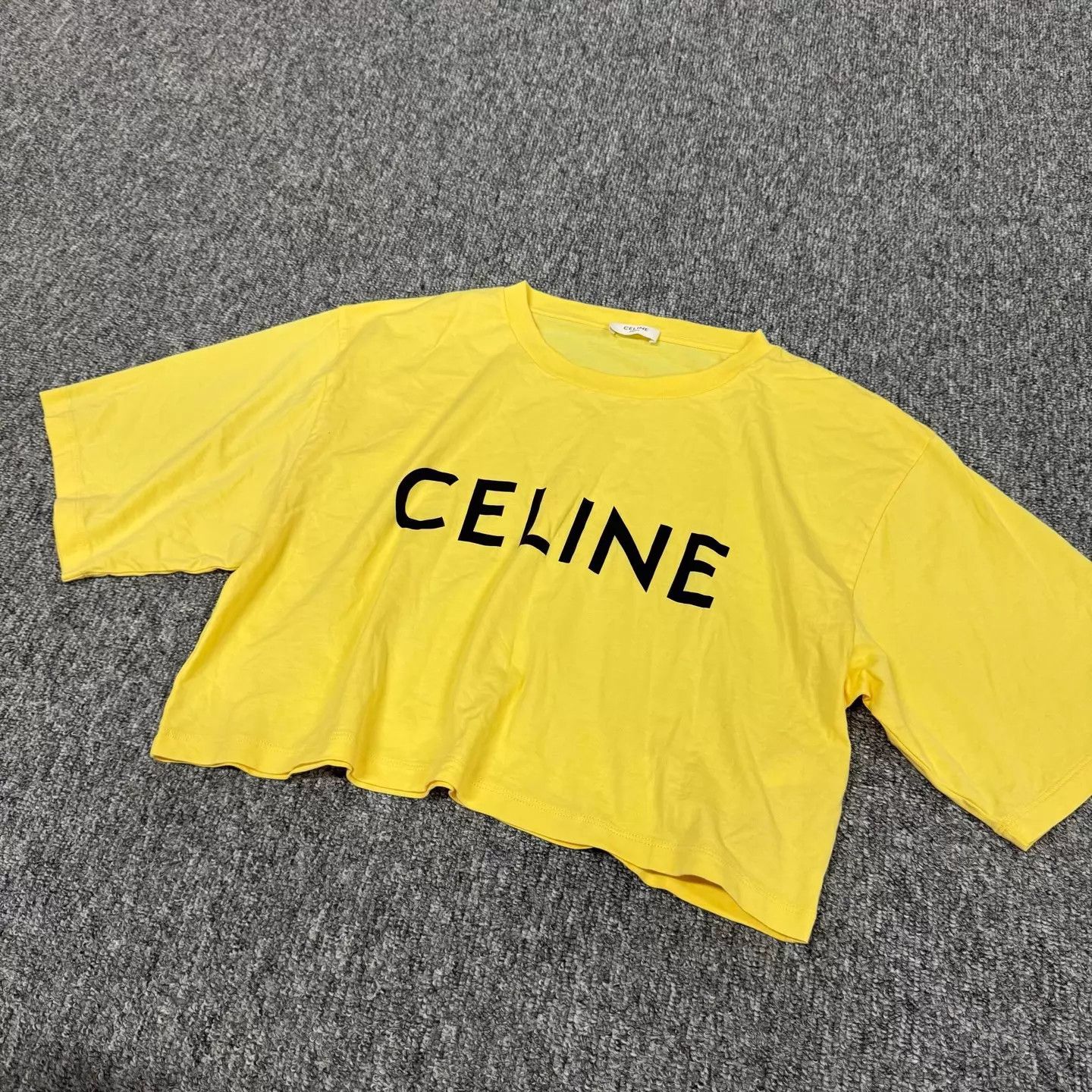 Celine Celine Yellow Big Logo Short Short-Sleeve T M 99 New Size M / US 6-8 / IT 42-44 - 3 Thumbnail