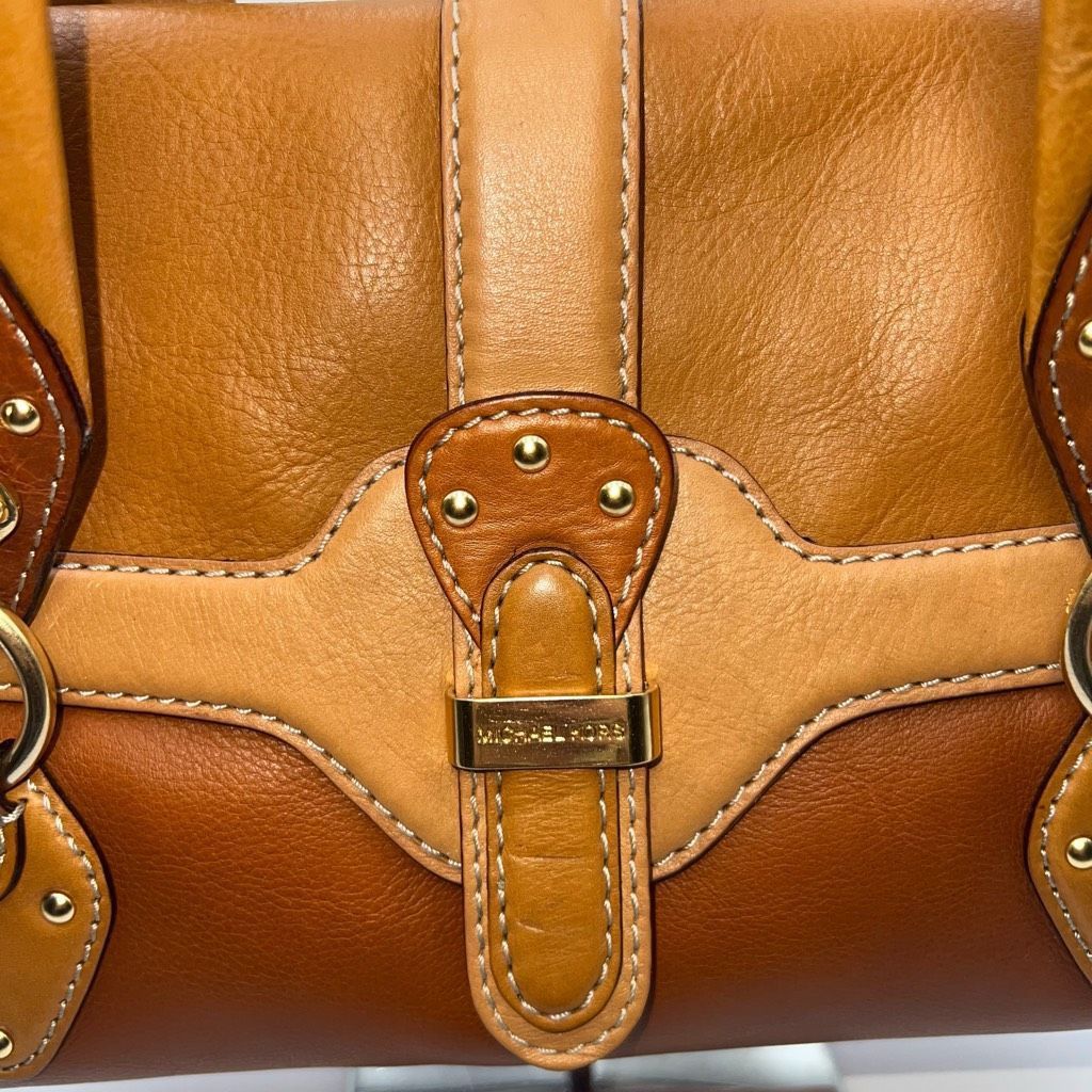 Michael Kors Michael Michael Kors Vintage Saddle Leather Handbag with Dust Bug Size ONE SIZE - 6 Thumbnail