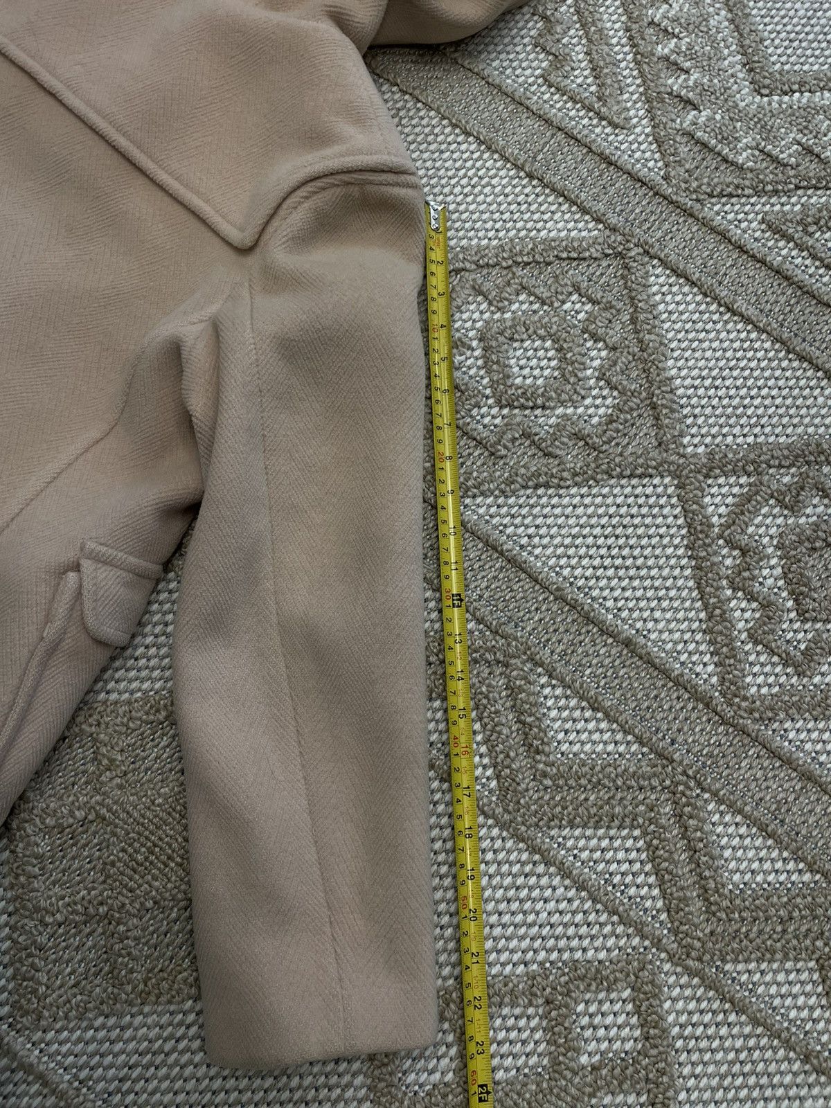 Burberry Women's Burberry Italy Wool Toggle Hooded Coat Flap Pockets Size L / US 10 / IT 46 - 12 Thumbnail