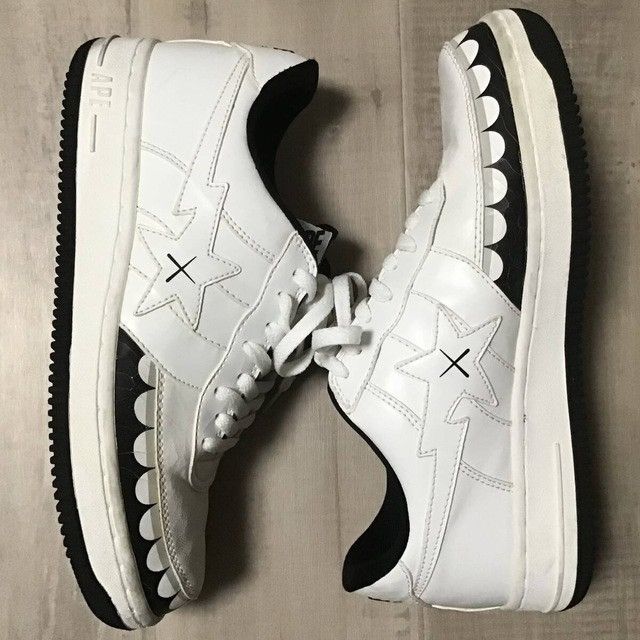 Bape × Kaws × Nigo KAWS CHOMPERS BAPE STA Patent Leather Sneakers APE NIGO Size US 9.5 / EU 42-43 - 2 Thumbnail