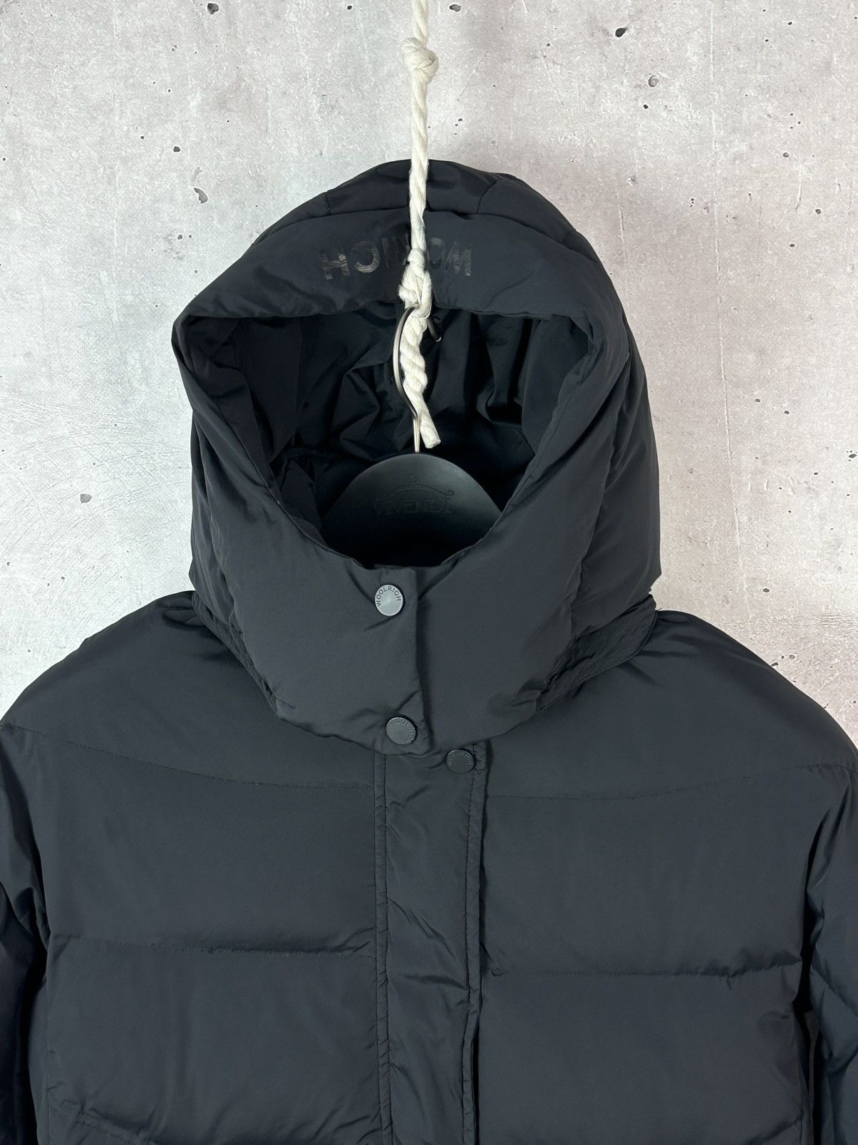Woolrich Woolen Mills Woolrich Black Puffer Down Zipper Women’s Hooded Jacket Size XS / US 0-2 / IT 36-38 - 2 Thumbnail