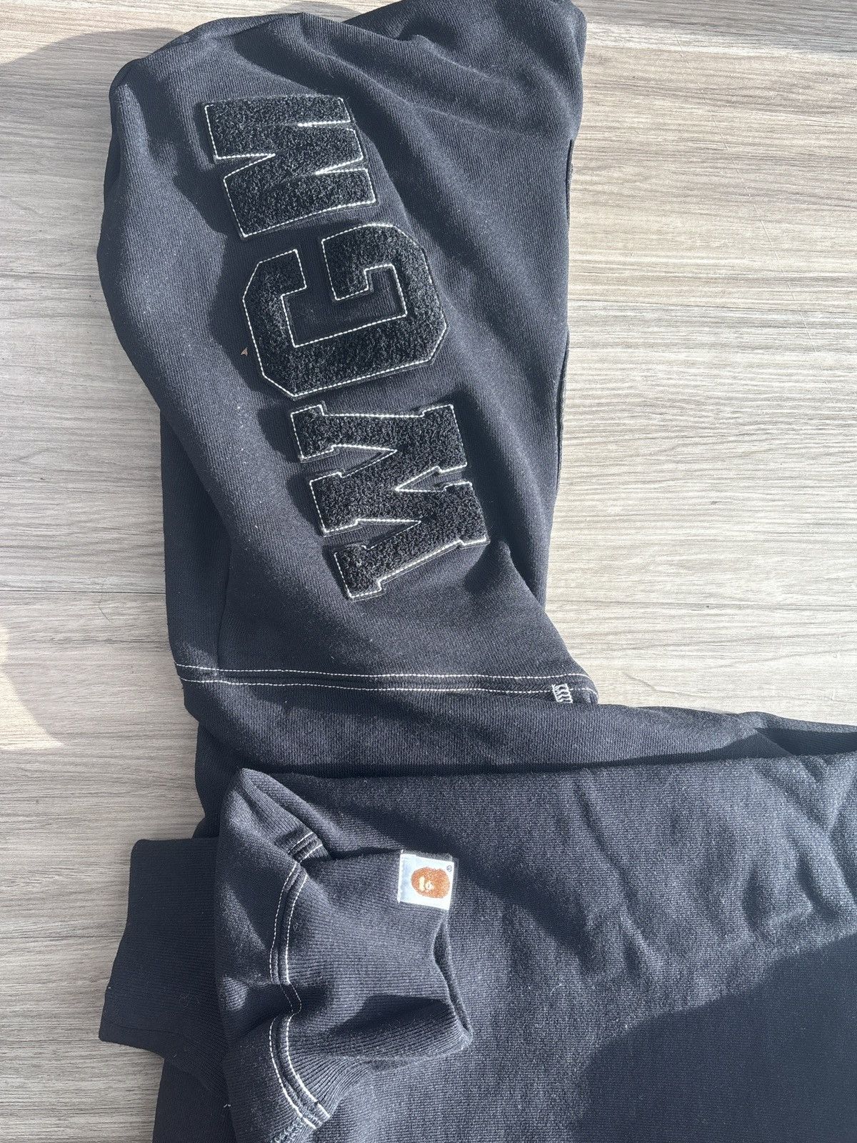 Bape Black Shark Bape hoodie Size US L / EU 52-54 / 3 - 2 Thumbnail