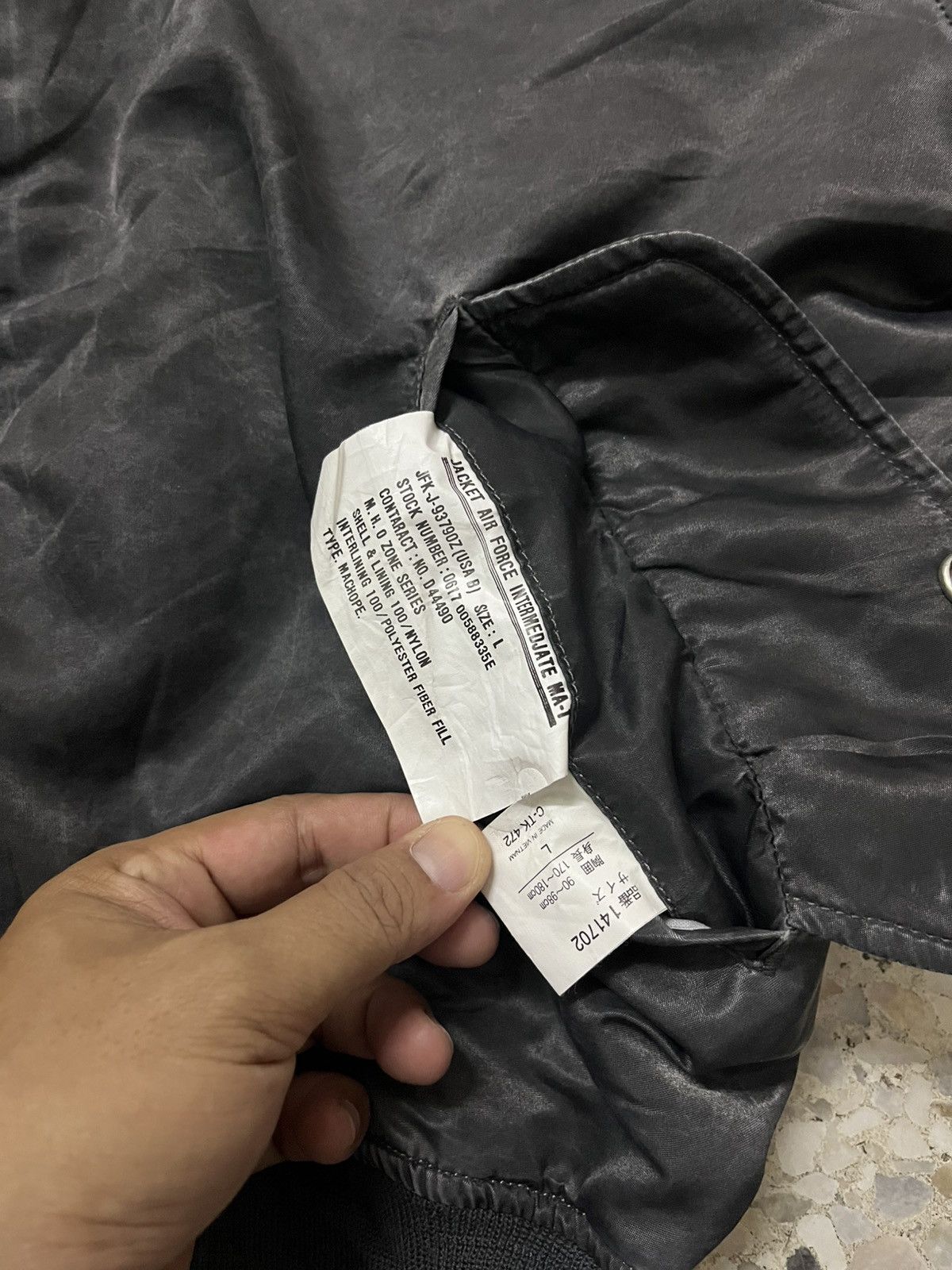 Japanese Brand Vintage Machope Japan MA-1 Bomber- Beautiful Sun-Faded Black Size US L / EU 52-54 / 3 - 6 Thumbnail