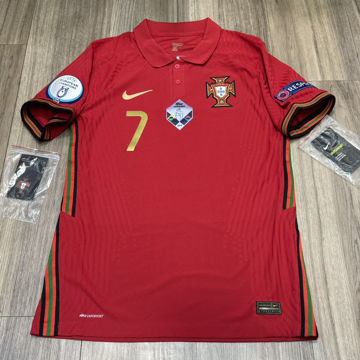 Nike Portugal player issue home shirt #7 Ronaldo (bnwt) Size US S / EU 44-46 / 1 - 1 Thumbnail