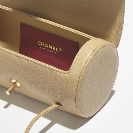 Chanel os11x0326 Size: OS / Shoulder Bag in Beige Size ONE SIZE - 3 Thumbnail