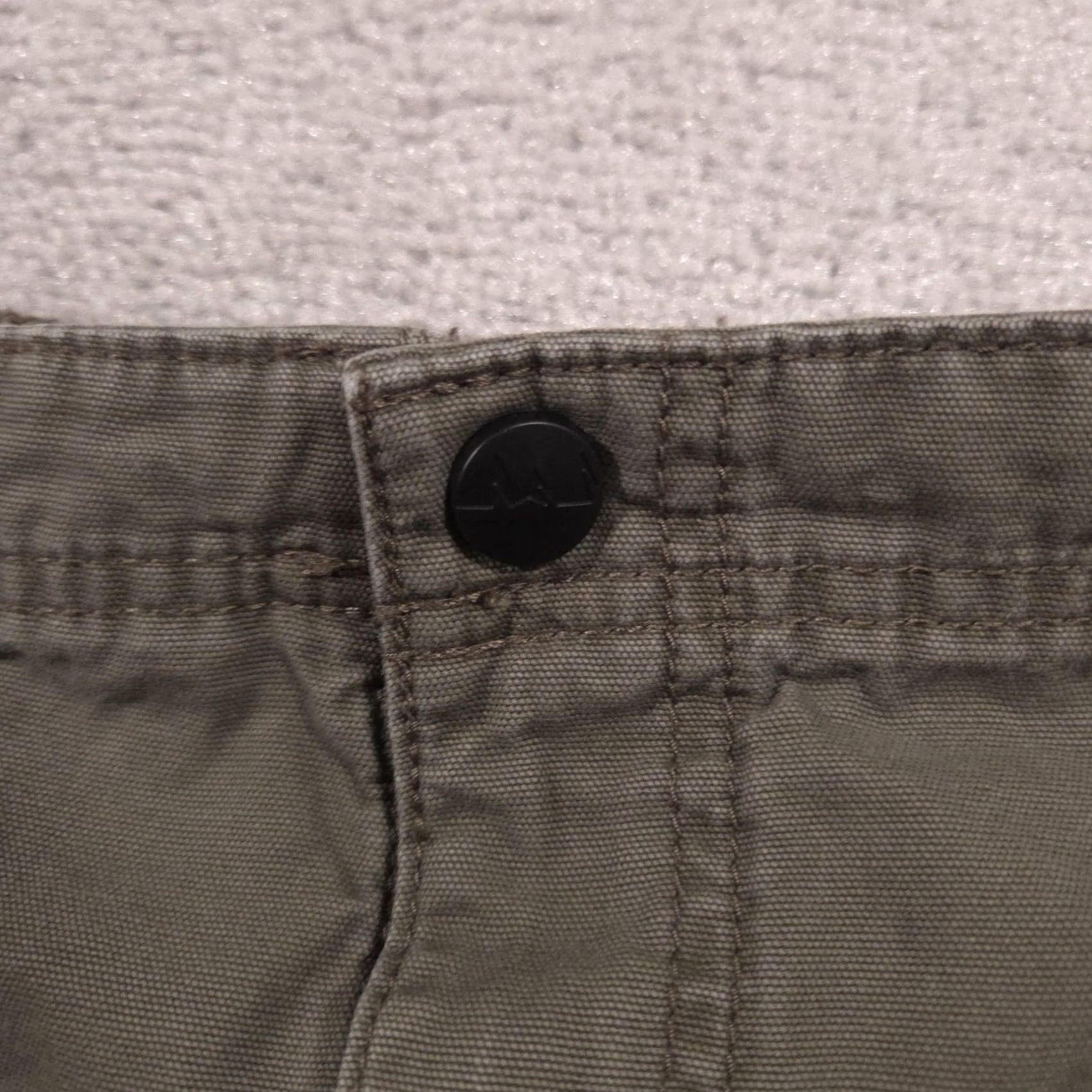 Wrangler Wrangler Cargo Shorts Mens 42 Green Elastic Waist Utility Pockets 7 Inseam Size US 42 / EU 58 - 6 Thumbnail