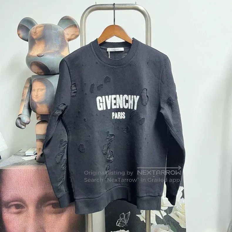 Givenchy givenchy distressed black sweatshirt with logo. Size US S / EU 44-46 / 1 - 1 Thumbnail