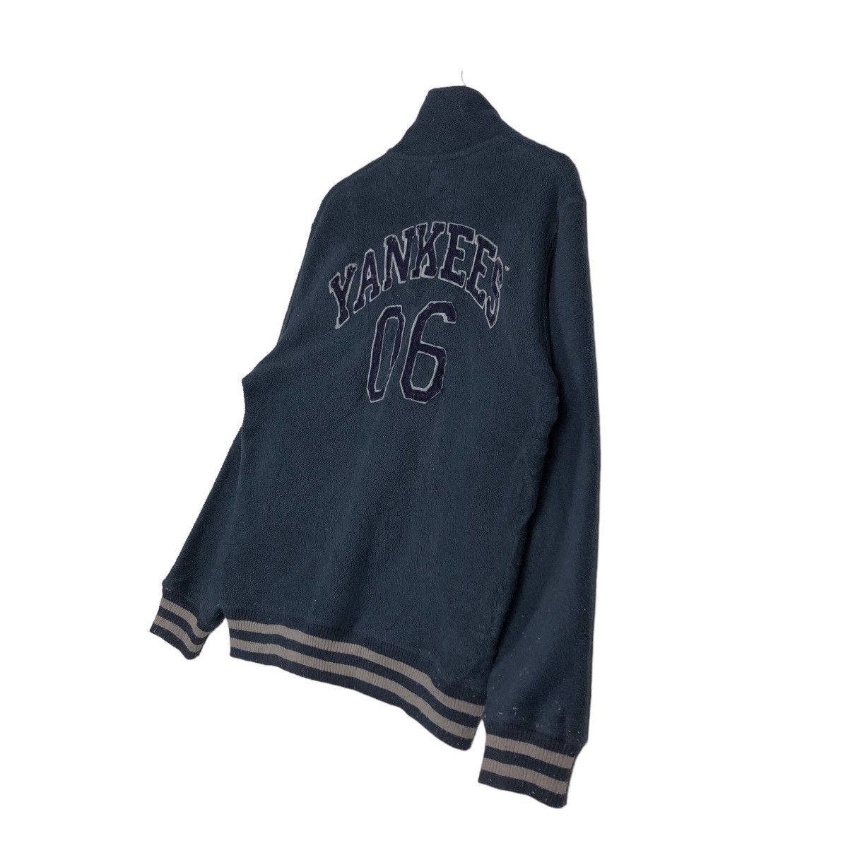 Japanese Brand 🔥Vintage Fleece Jacket New York Yankees Big Logo Size US XL / EU 56 / 4 - 10 Thumbnail