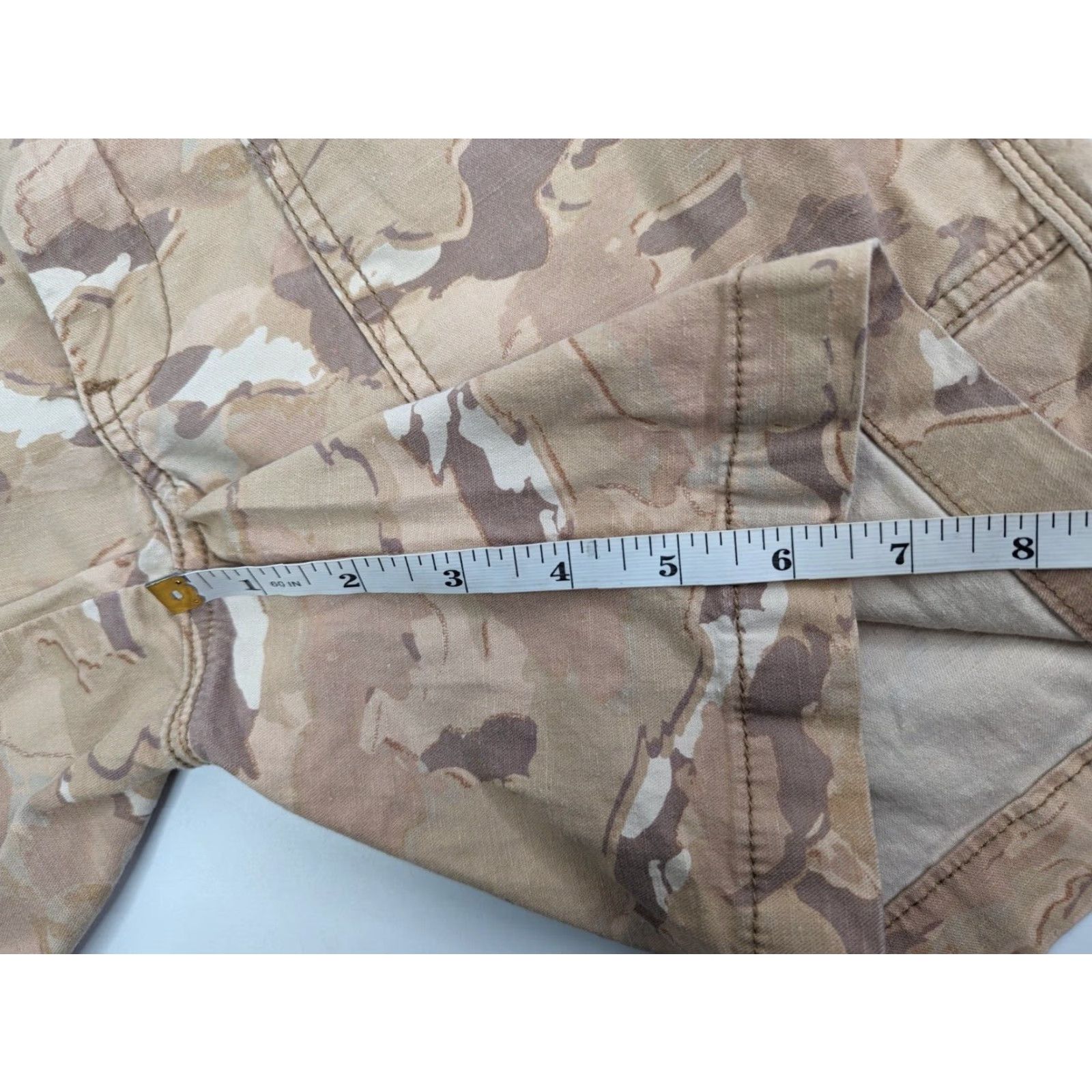 Anthropologie VINTAGE Anthropologie The Wanderer Shorts Size 27 Tan Camo Camoflauge Utility Cargo Size 27" / US 4 / IT 40 - 3 Thumbnail