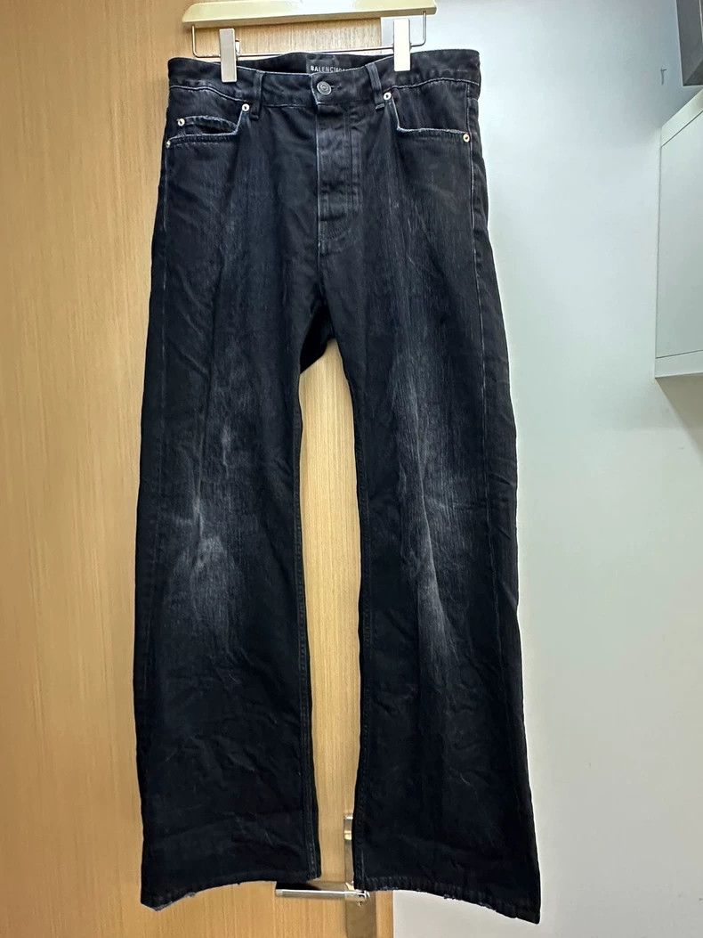 Balenciaga Balenciaga Wrinkled Jeans Size US 30 / EU 46 - 1 Thumbnail