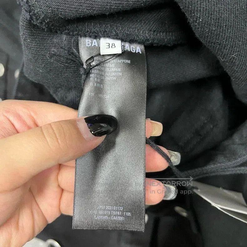 Balenciaga Balenciaga Black Denim Skirt with Metal Details. Size US 38 / EU 54 - 6 Thumbnail