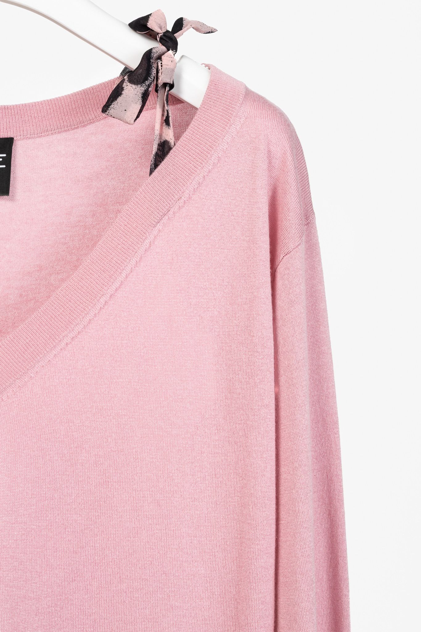 Boutique Moschino Boutique Moschino Pink Silk Leopard-Trim Sweater Size M / US 6-8 / IT 42-44 - 5 Thumbnail