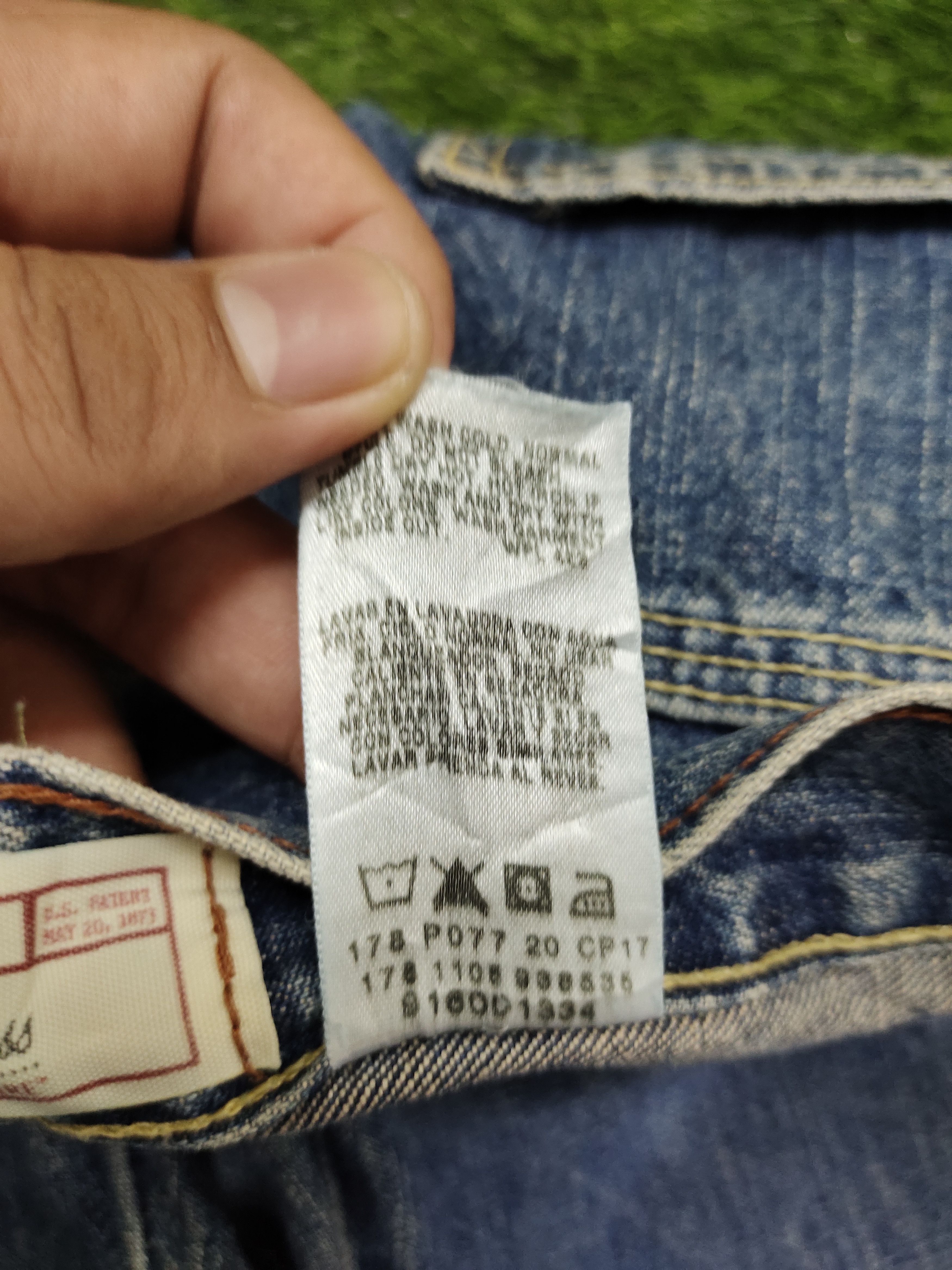 Levi's Vintage Clothing Vintage Y2k Levis Signature Carpenter Baggy Denim Pants Size US 33 - 19 Thumbnail
