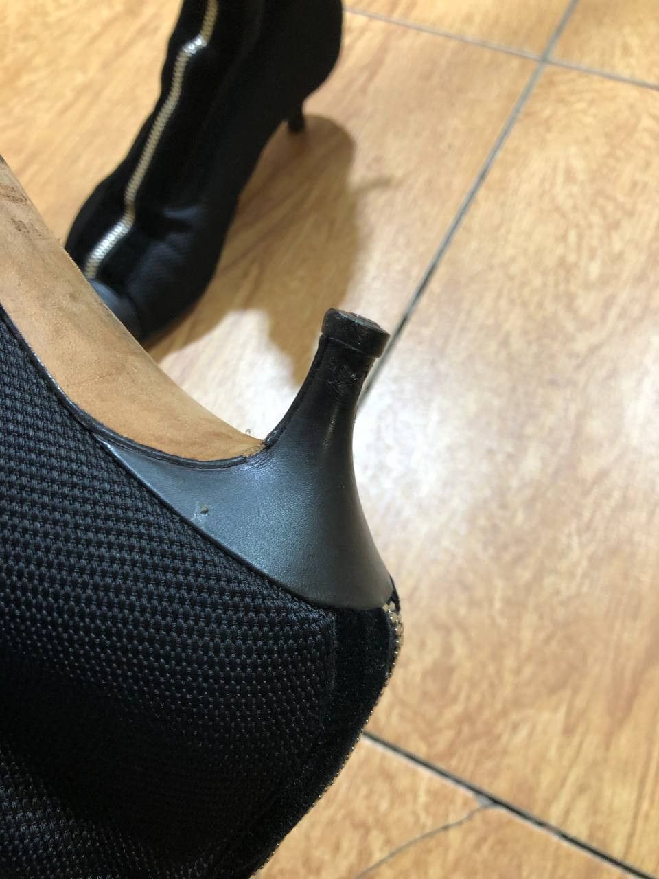 Yves Saint Laurent Vintage Yves Saint Laurent Signature Ankle Boots Size US 9.5 / IT 39.5 - 12 Thumbnail