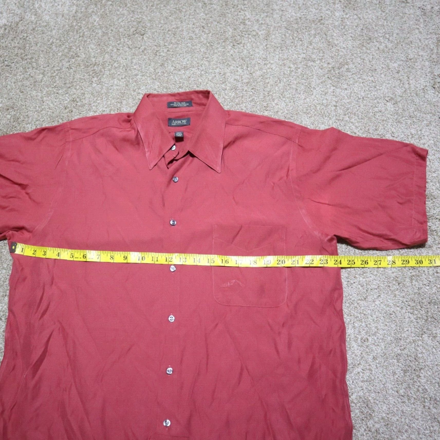 Arrow Arrow Shirt Men L Red ULTRA SILK Short Sleeves Button Front 16.5" Chest 47 in Regular Fit Casual Vintage No Size US L / EU 52-54 / 3 - 4 Thumbnail