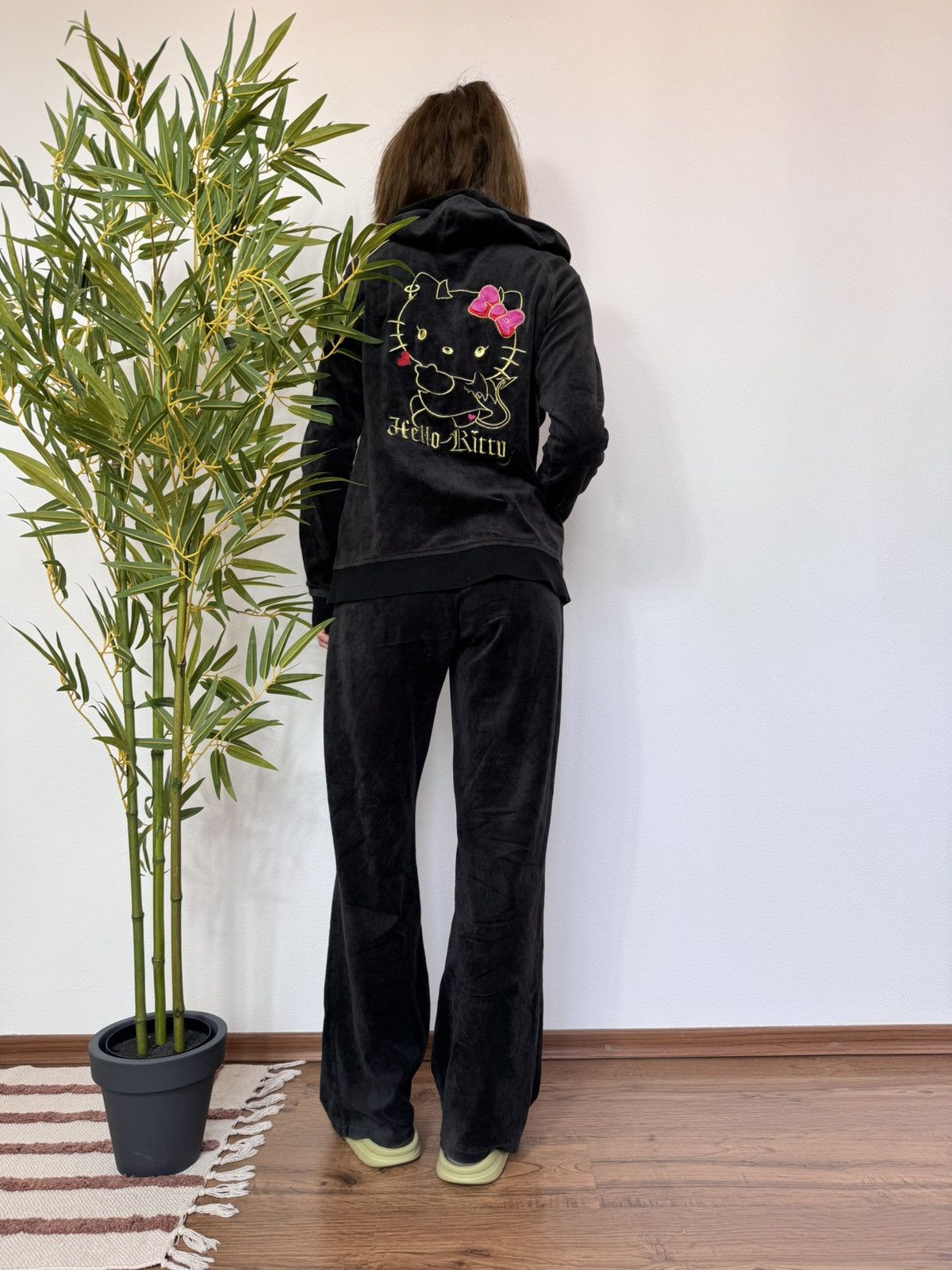 Anime × Cartoon Network × Vintage VINTAGE HELLO KITTY VELOUR TRACKSUIT Size M / US 6-8 / IT 42-44 - 6 Thumbnail