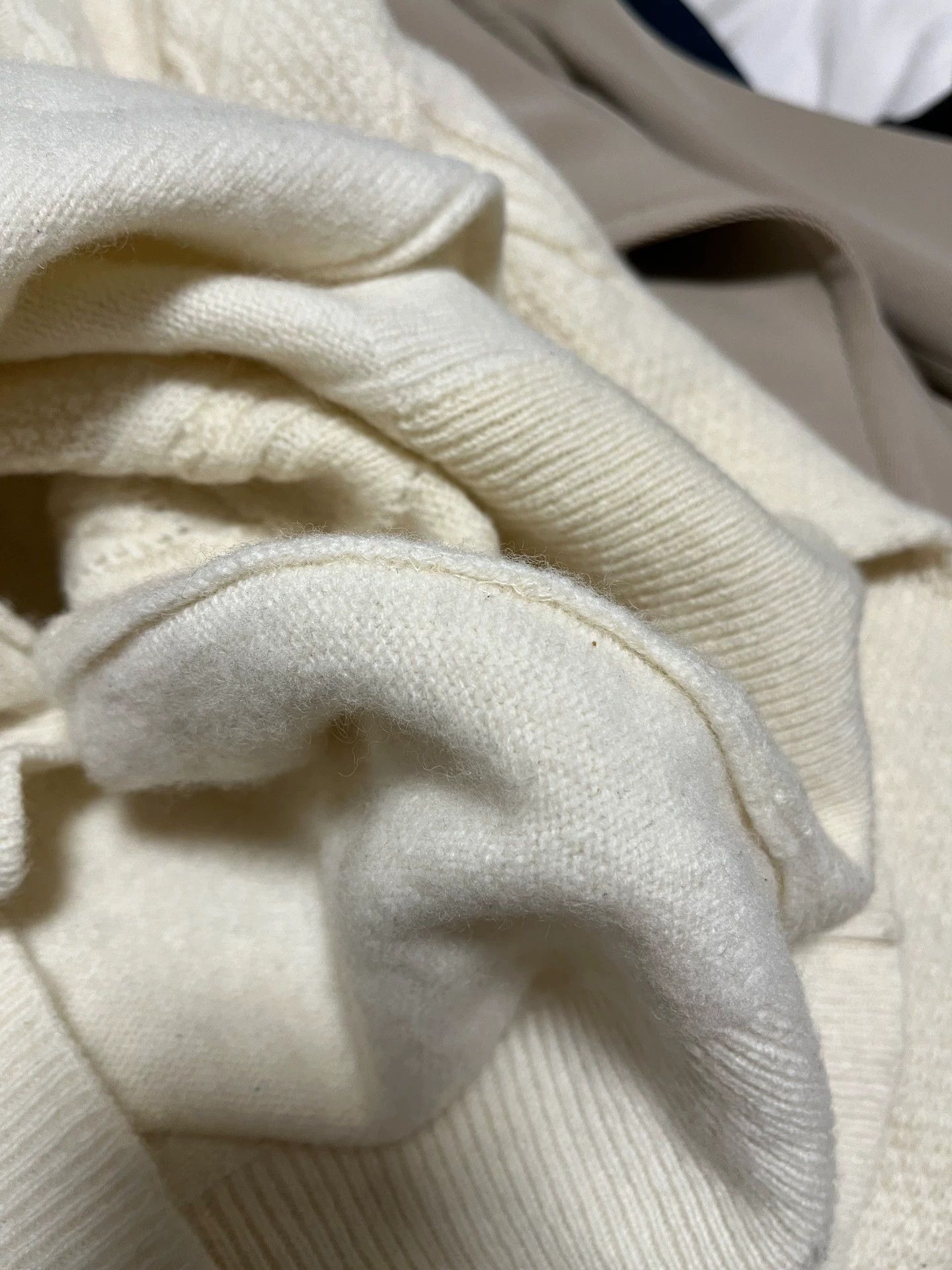 Yohji Yamamoto Yohji Yamamoto Off-White Turtleneck Sweater Size 2 Size XS / US 0-2 / IT 36-38 - 5 Thumbnail