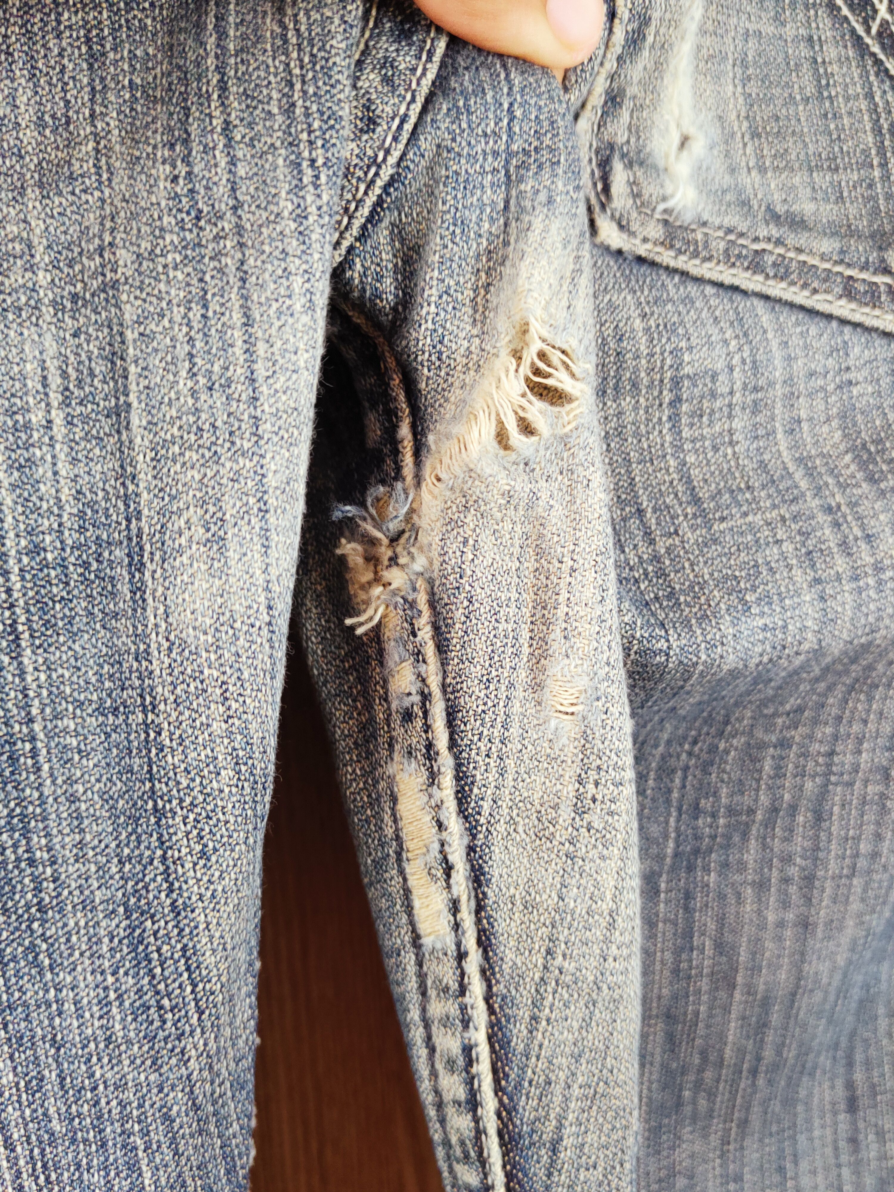 Japanese Brand Levi's Dark Blue Faded Distressed Ripped Jeans #W792 Size US 30 / EU 46 - 7 Thumbnail
