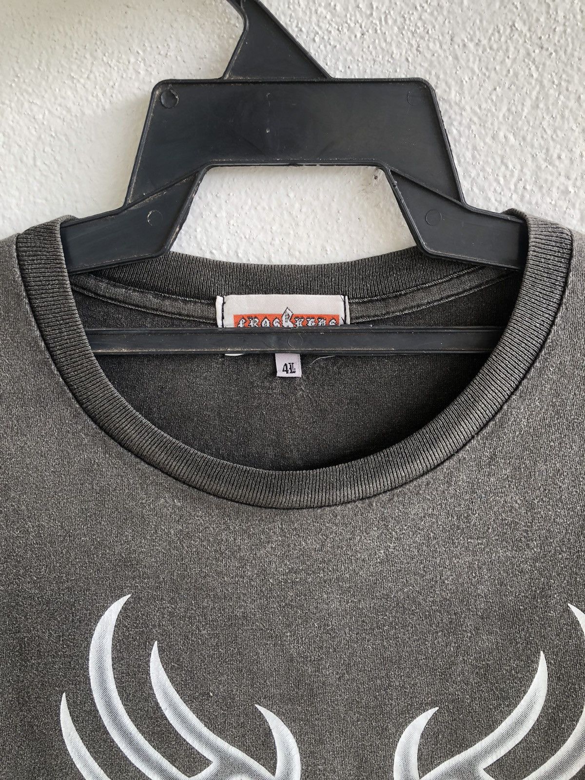 Vintage Vintage Faded Native Blade Cross Key Shirt Size US XL / EU 56 / 4 - 8 Thumbnail