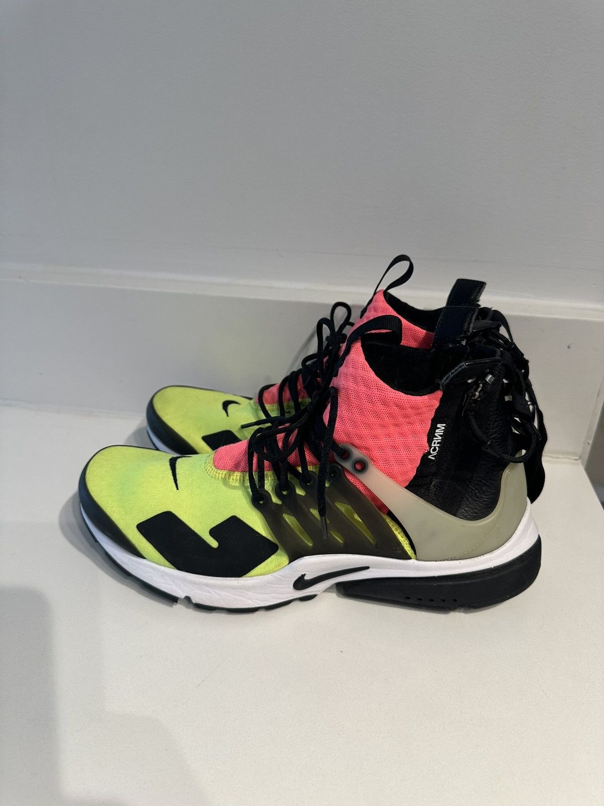 Acronym × Nike Nike Air Presto Mid Acronym Volt (2016) Size US 9.5 / EU 42-43 - 2 Thumbnail