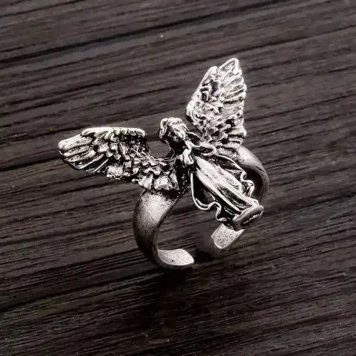 Jewelry Vintage Grunge Open Ring Angel Prying in Silver, Men's